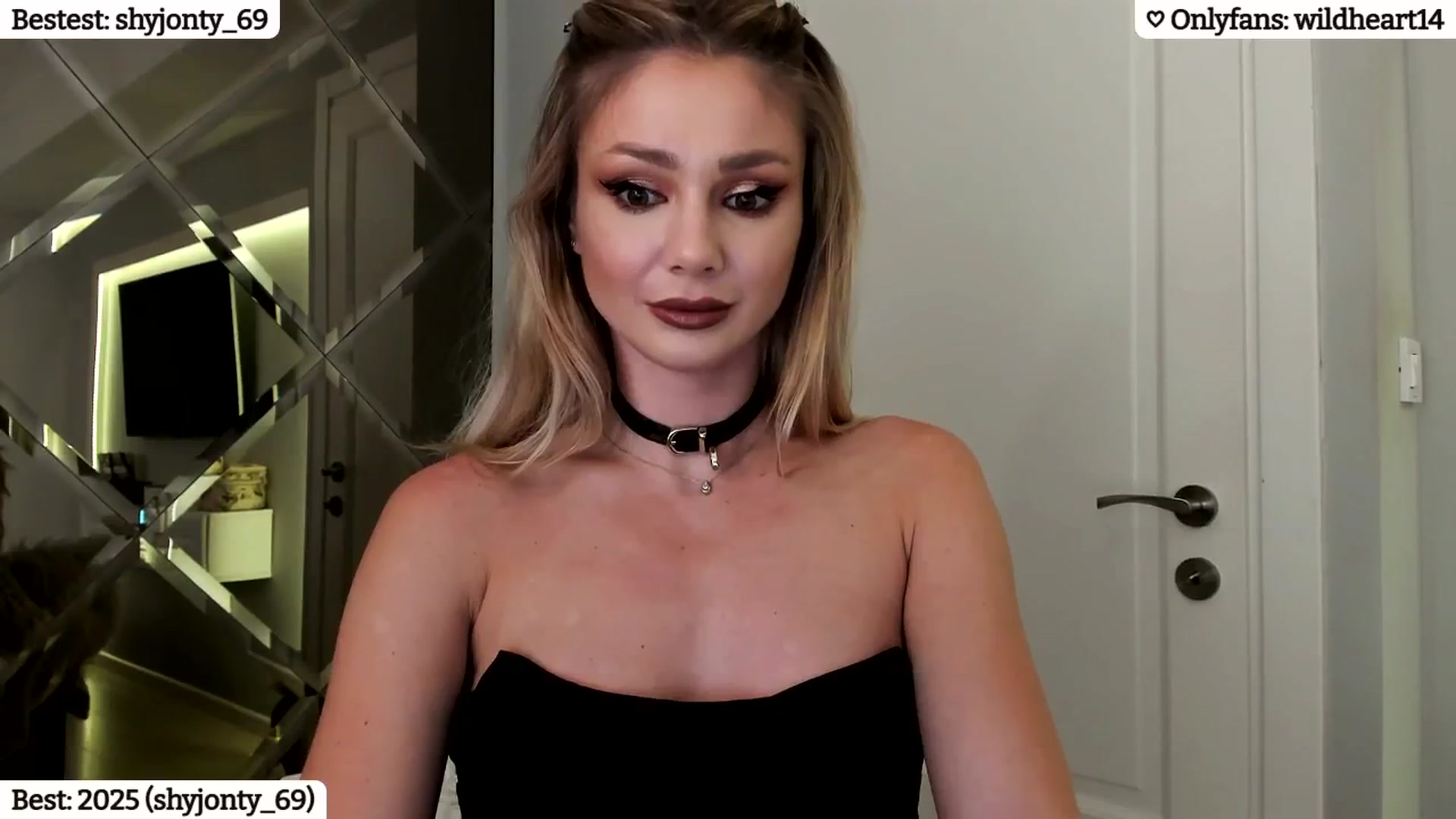 Gallery image thumbnail from Yveline's myfreecams stream on, 01/10/2025, 23:28 image 19 of 20