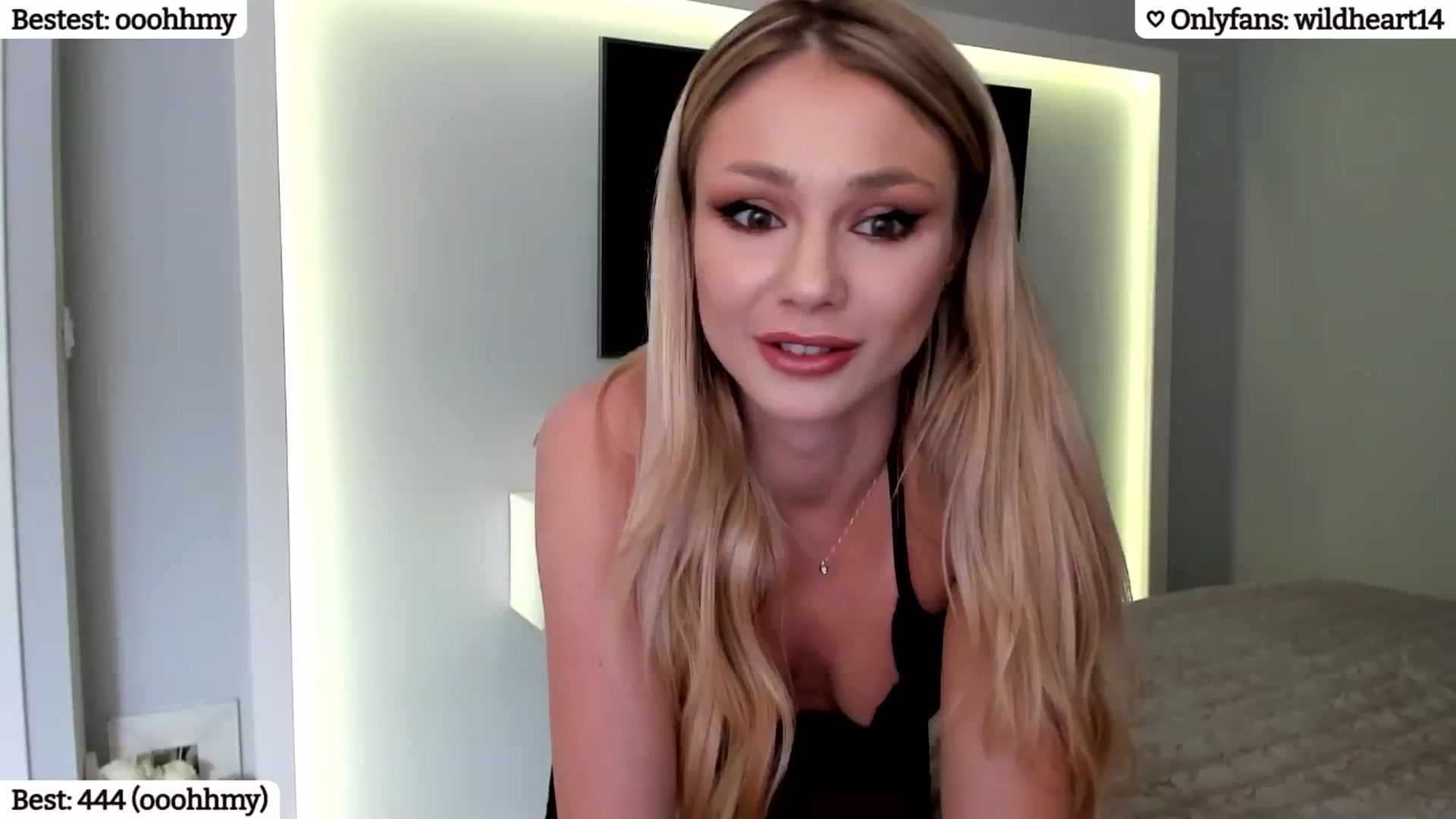 Gallery image thumbnail from Yveline's myfreecams stream on, 01/14/2025, 22:53 image 10 of 20
