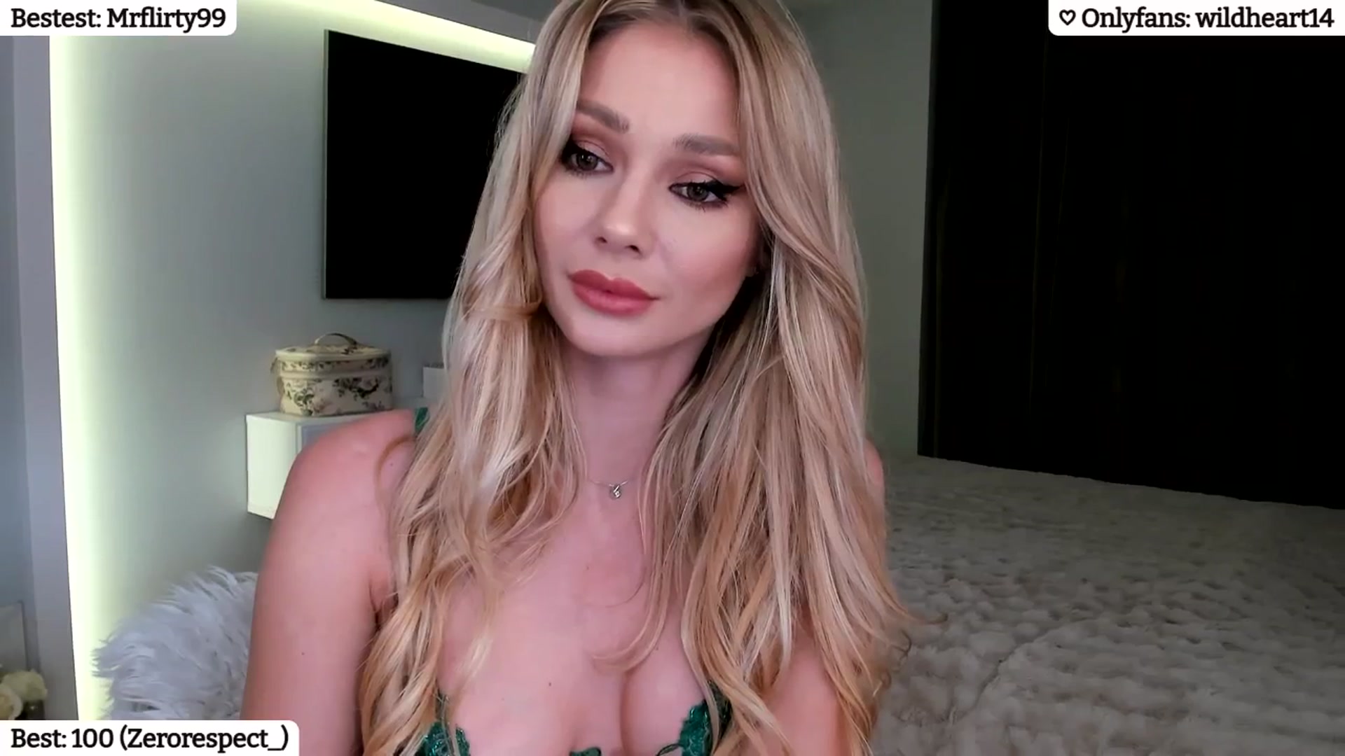 Gallery image thumbnail from Yveline's myfreecams stream on, 01/15/2025, 22:42 image 15 of 20