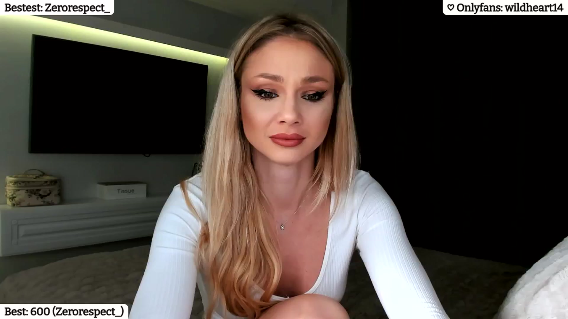 Gallery image thumbnail from Yveline's myfreecams stream on, 01/22/2025, 22:59 image 3 of 20
