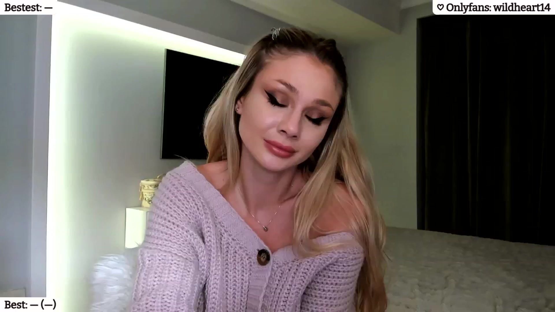 Gallery image thumbnail from Yveline's myfreecams stream on, 01/23/2025, 22:41 image 2 of 20
