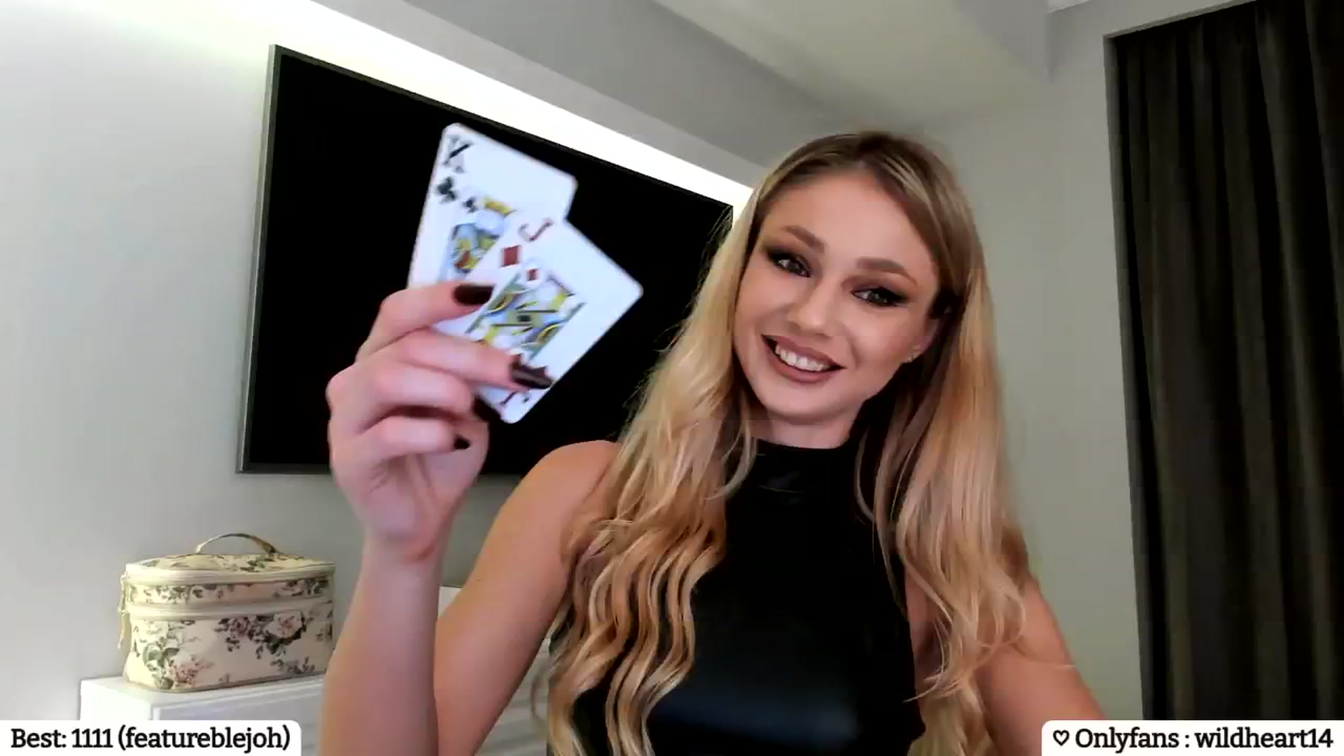 Gallery image thumbnail from Yveline's myfreecams stream on, 01/26/2025, 18:23 image 20 of 20