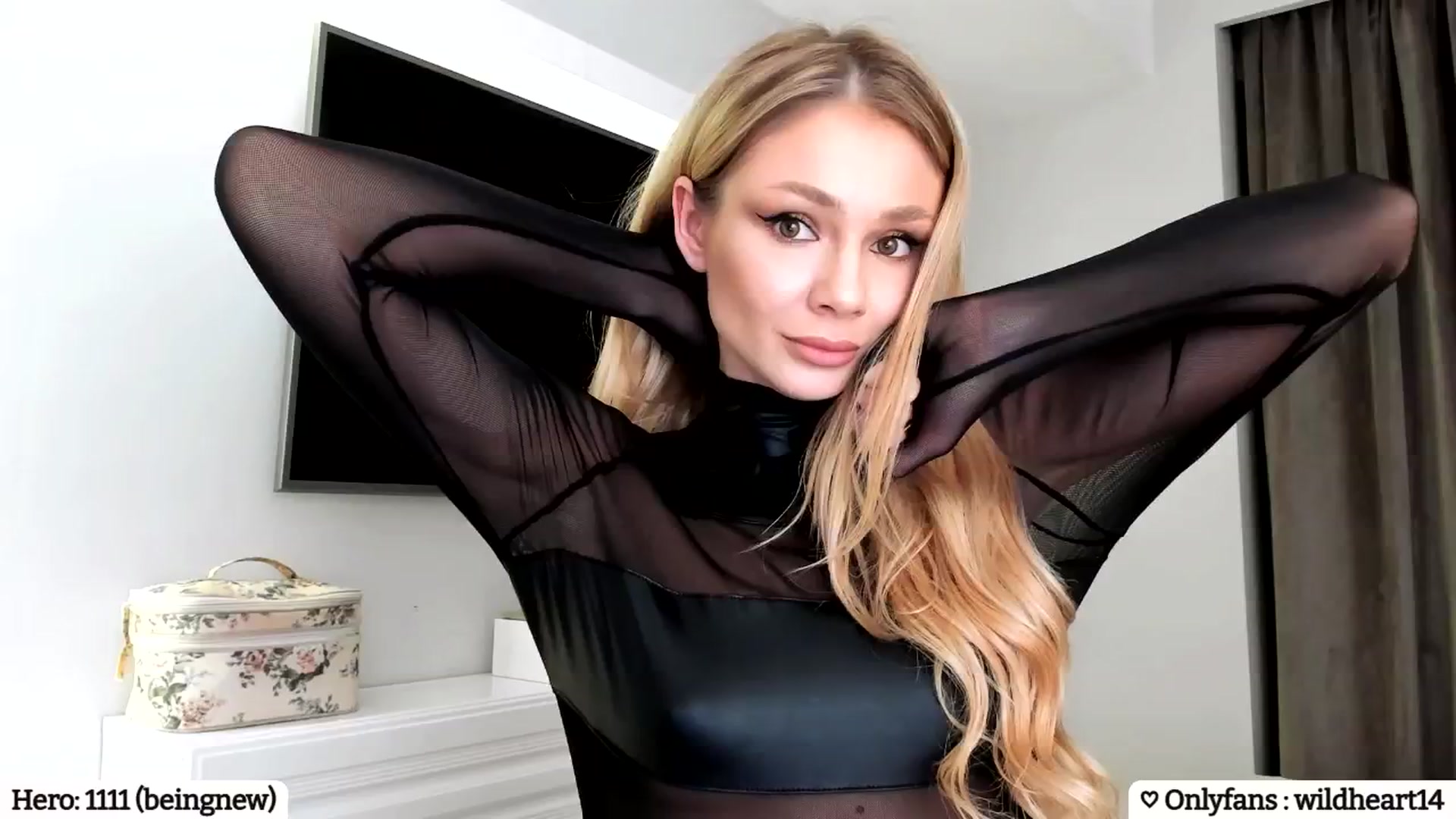 Gallery image thumbnail from Yveline's myfreecams stream on, 01/29/2025, 22:38 image 15 of 20