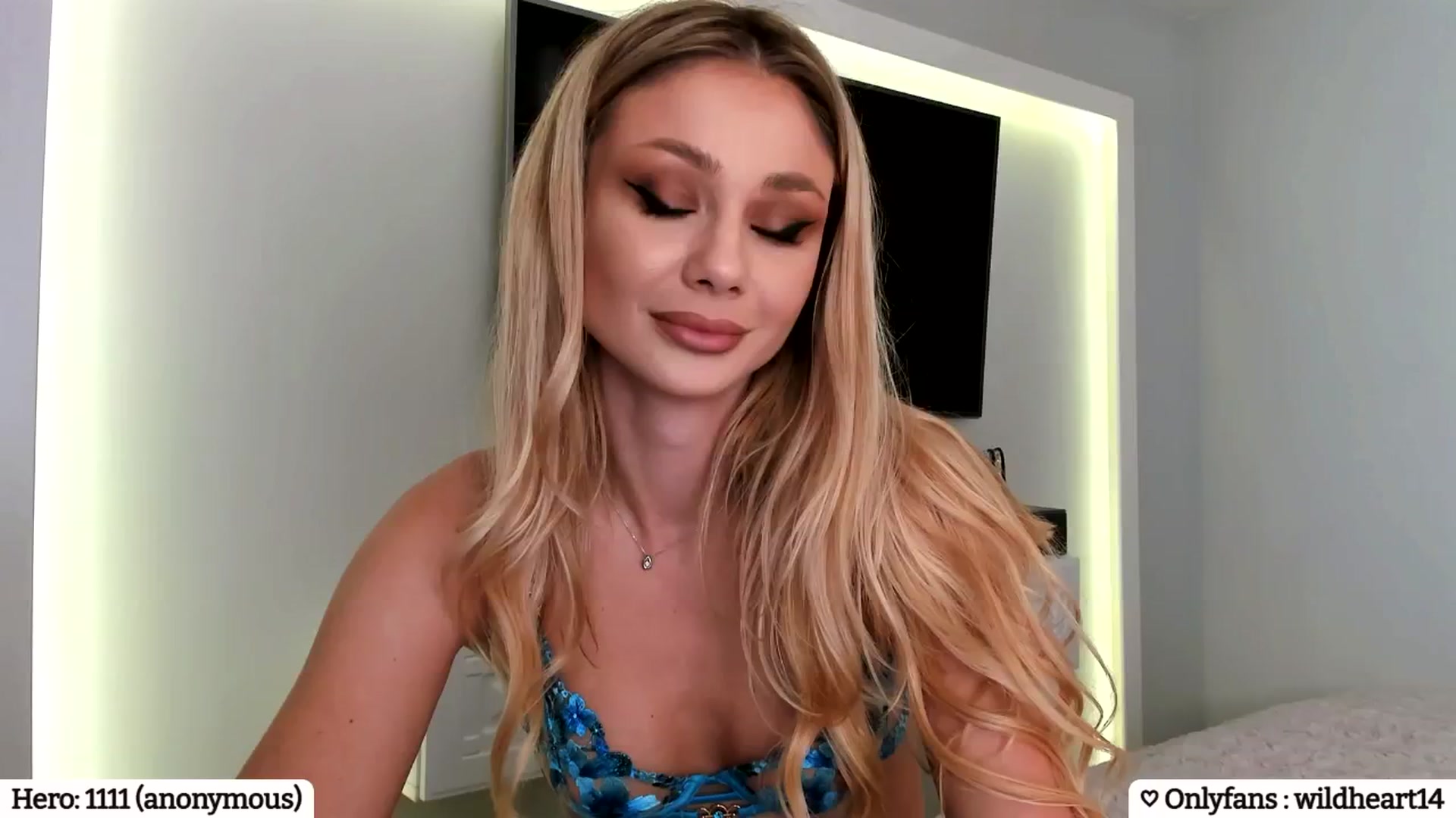 Gallery image thumbnail from Yveline's myfreecams stream on, 01/31/2025, 21:47 image 8 of 20