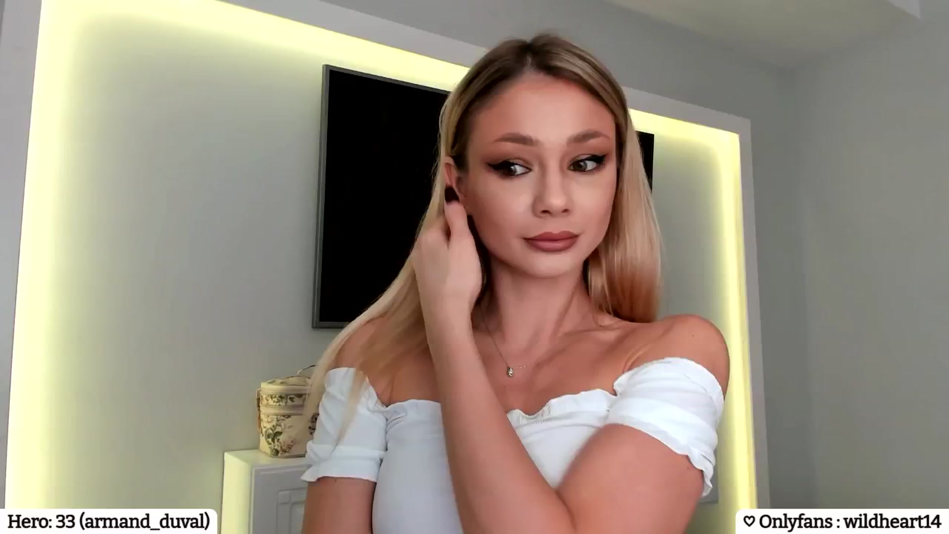Gallery image thumbnail from Yveline's myfreecams stream on, 02/06/2025, 16:21 image 20 of 20