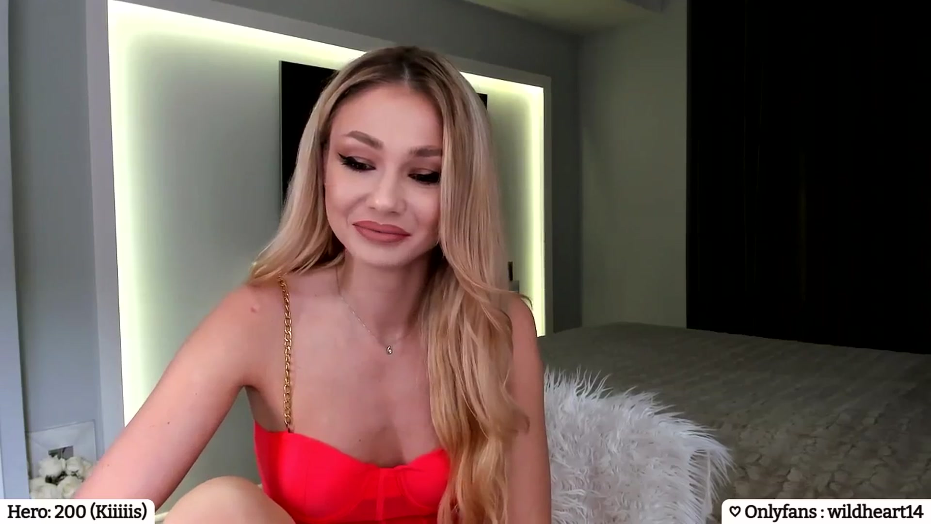 Gallery image thumbnail from Yveline's myfreecams stream on, 02/07/2025, 20:12 image 5 of 20