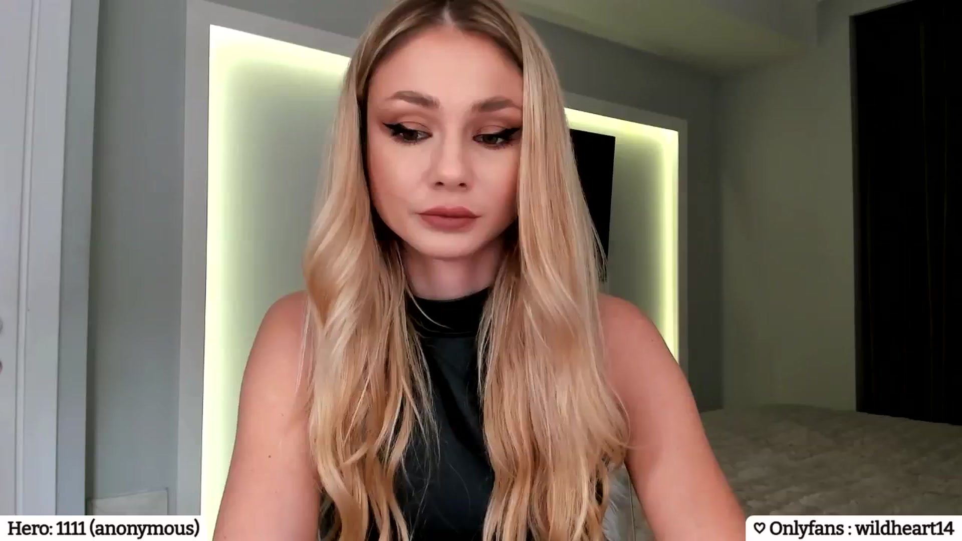 Gallery image thumbnail from Yveline's myfreecams stream on, 02/07/2025, 21:19 image 19 of 20