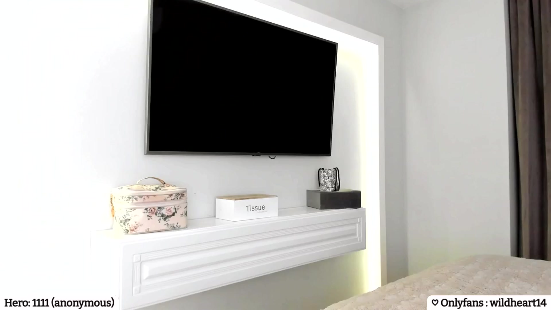 Gallery image thumbnail from Yveline's myfreecams stream on, 02/07/2025, 22:00 image 9 of 20