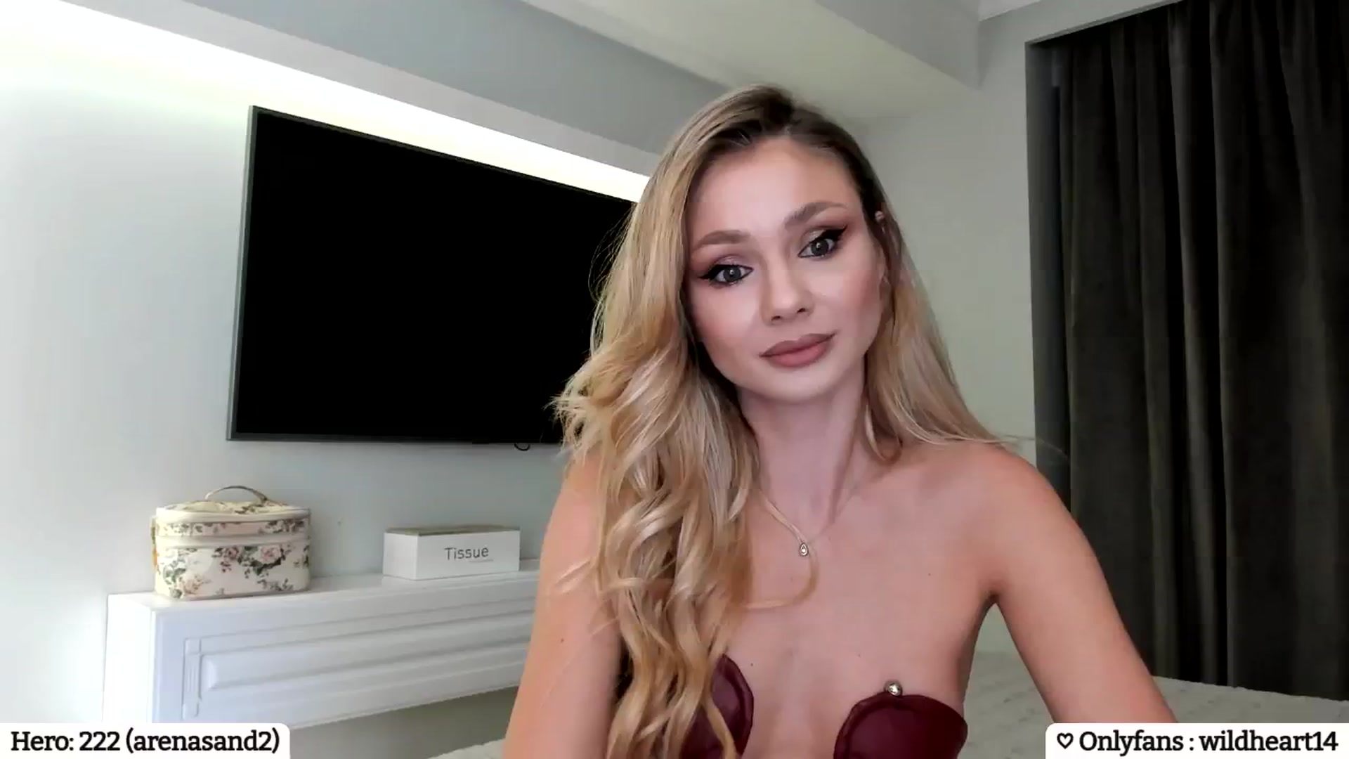 Gallery image thumbnail from Yveline's myfreecams stream on, 02/08/2025, 17:38 image 20 of 20