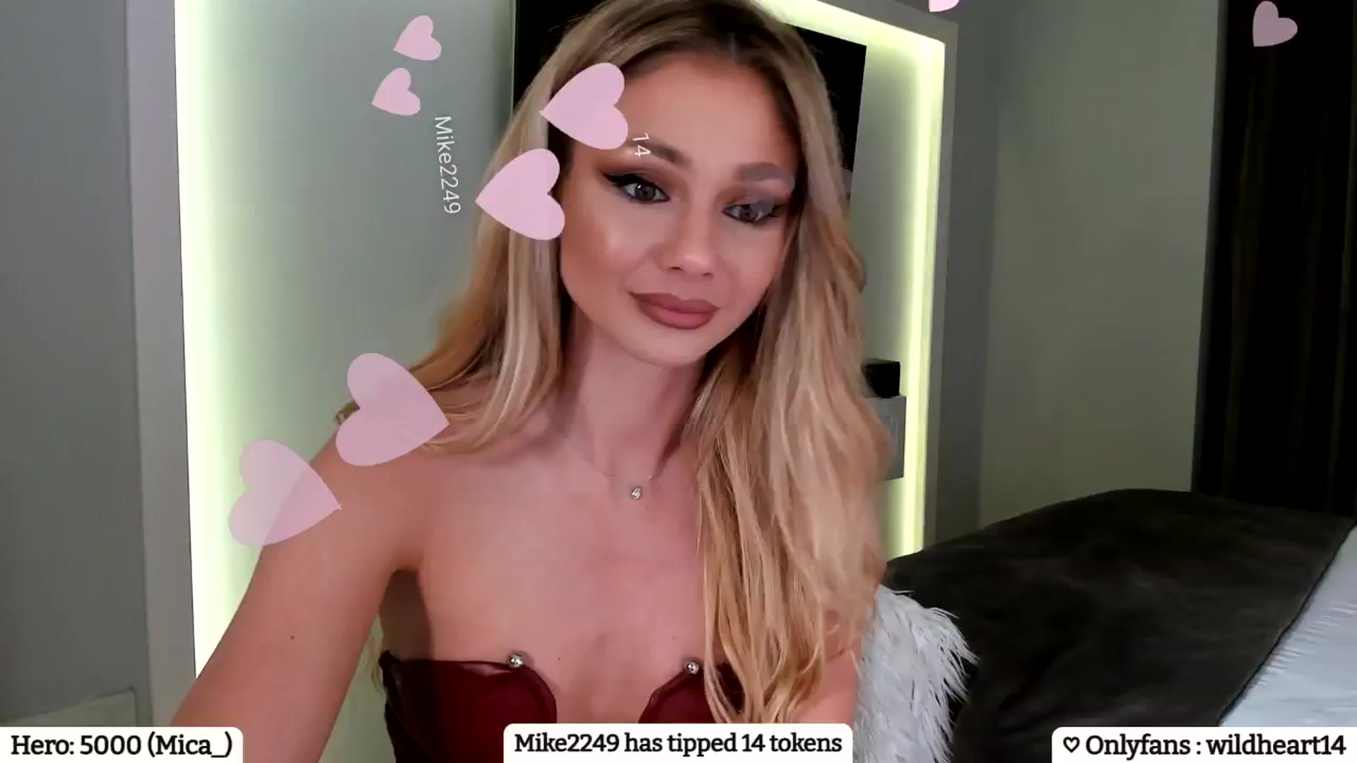 Gallery image thumbnail from Yveline's myfreecams stream on, 02/14/2025, 01:04 image 20 of 20