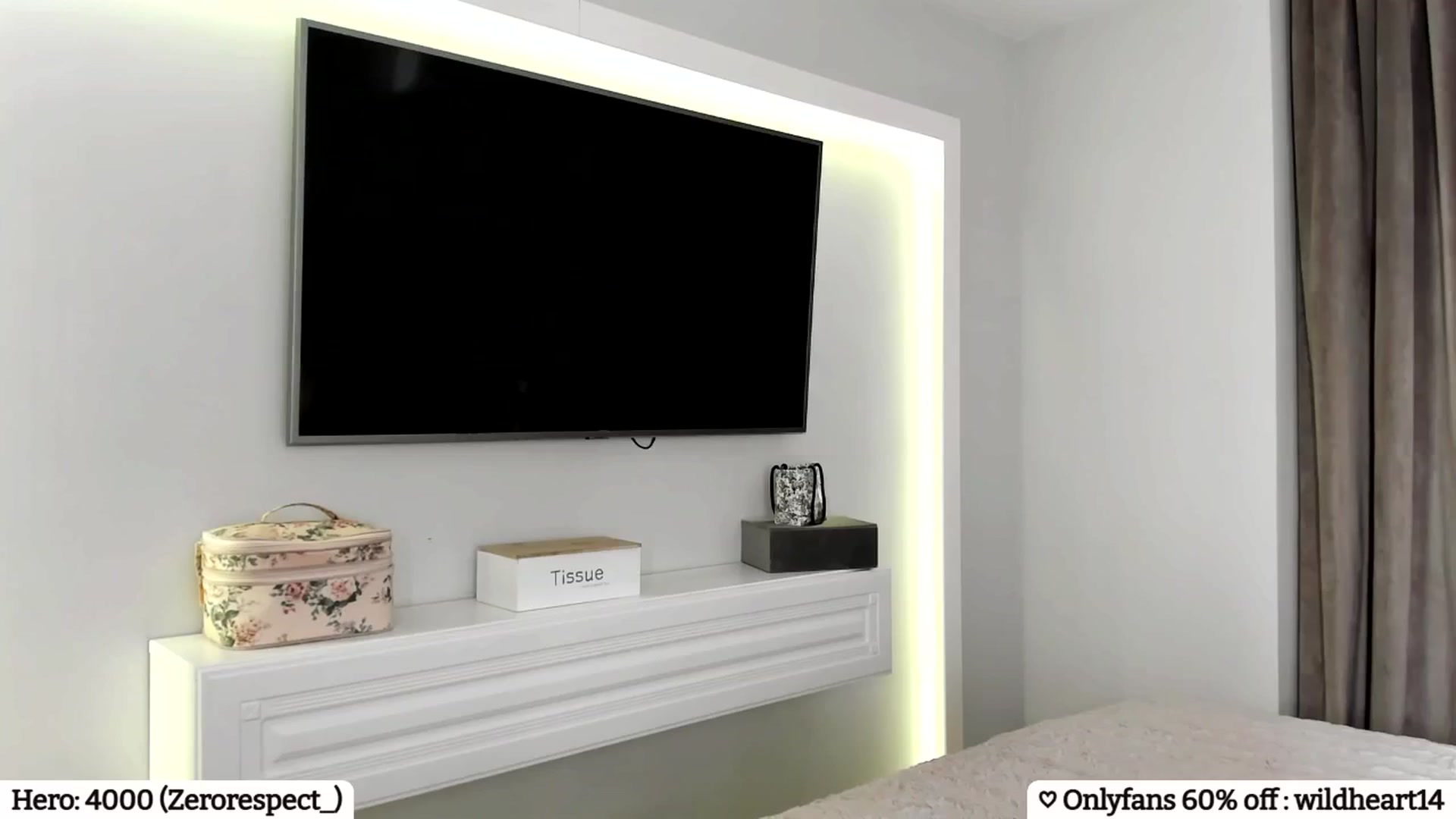 Gallery image thumbnail from Yveline's myfreecams stream on, 02/14/2025, 23:49 image 14 of 20
