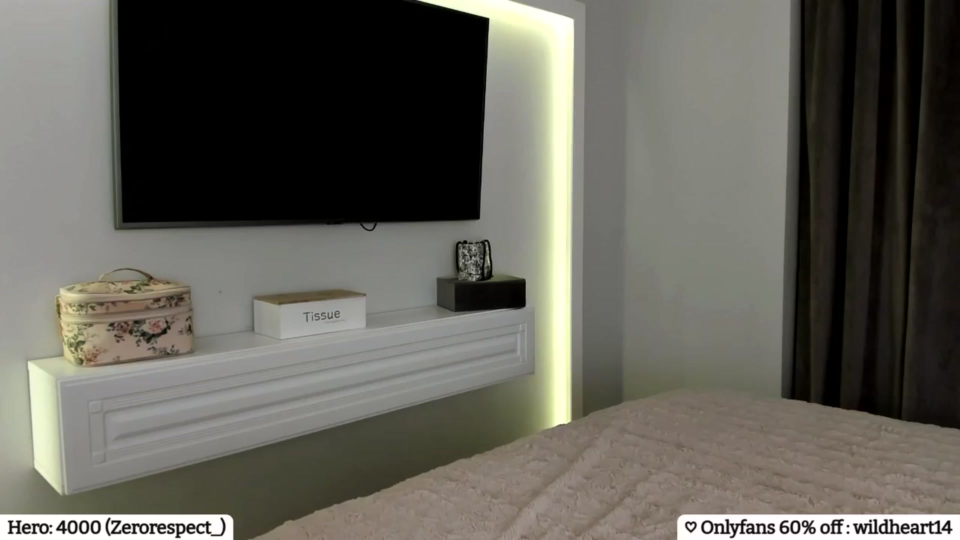 Gallery image thumbnail from Yveline's myfreecams stream on, 02/14/2025, 23:49 image 17 of 20