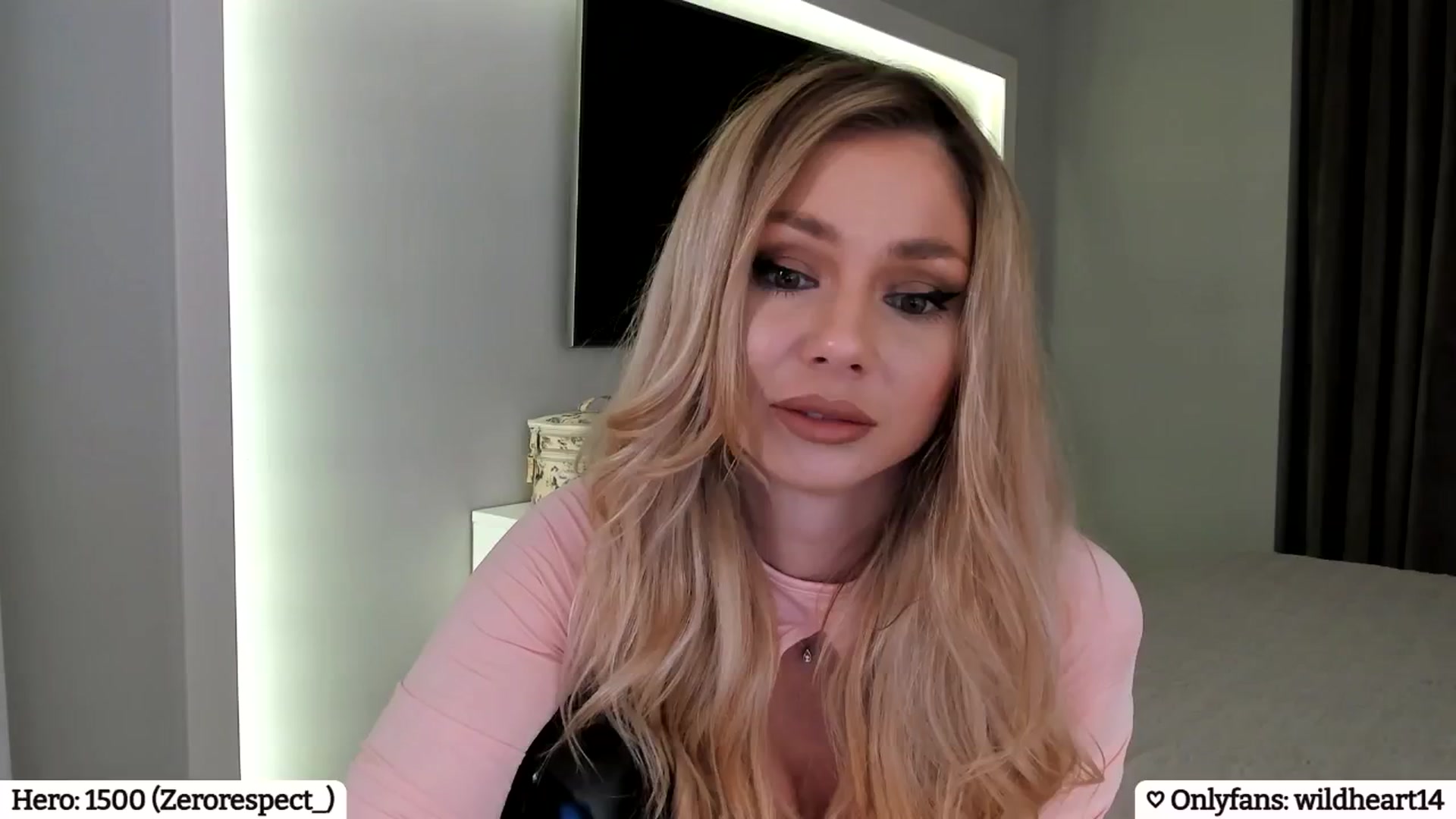 Gallery image thumbnail from Yveline's myfreecams stream on, 02/27/2025, 21:37 image 8 of 20