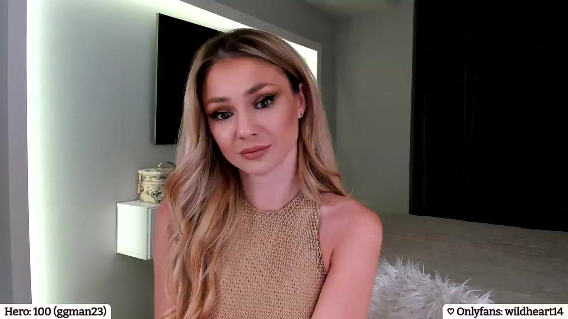 Gallery image thumbnail from Yveline's myfreecams stream on, 02/28/2025, 20:44 image 16 of 20