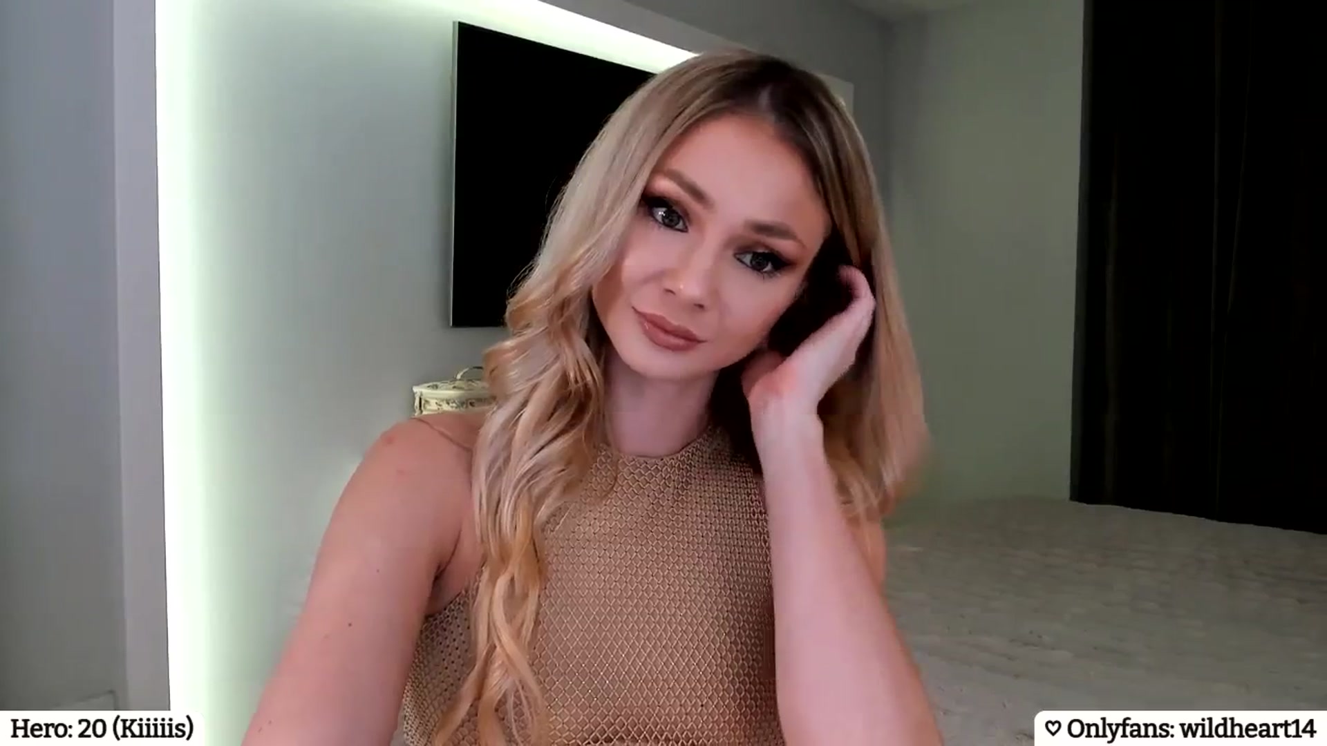 Gallery image thumbnail from Yveline's myfreecams stream on, 02/28/2025, 20:44 image 3 of 20