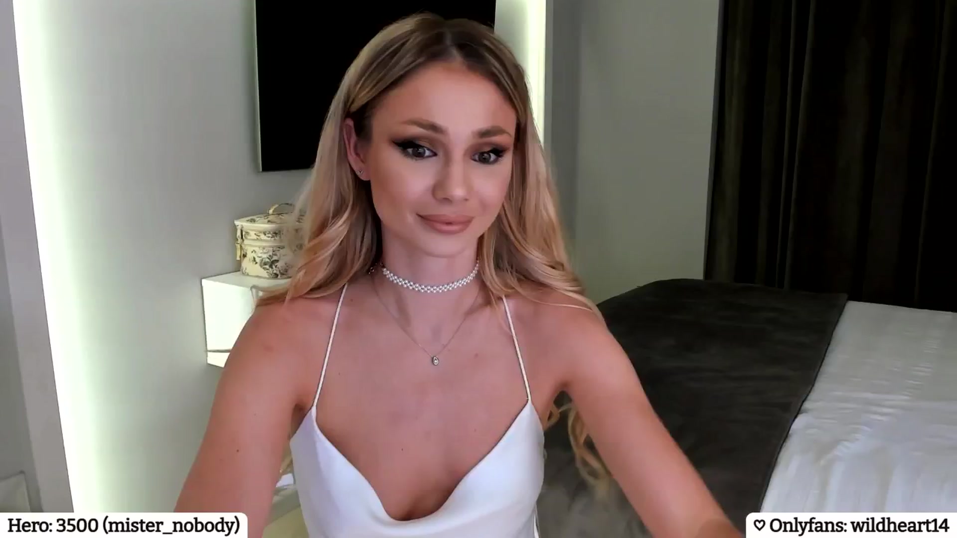 Gallery image thumbnail from Yveline's myfreecams stream on, 03/01/2025, 23:12 image 5 of 20