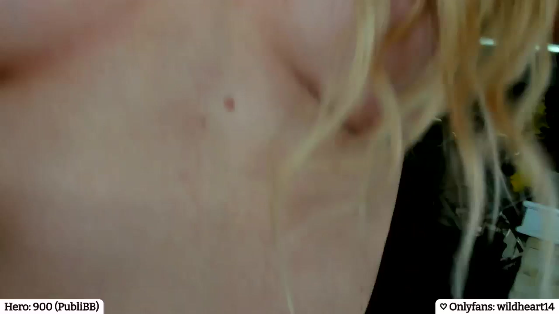 Gallery image thumbnail from Yveline's myfreecams stream on, 03/12/2025, 24:04 image 7 of 20