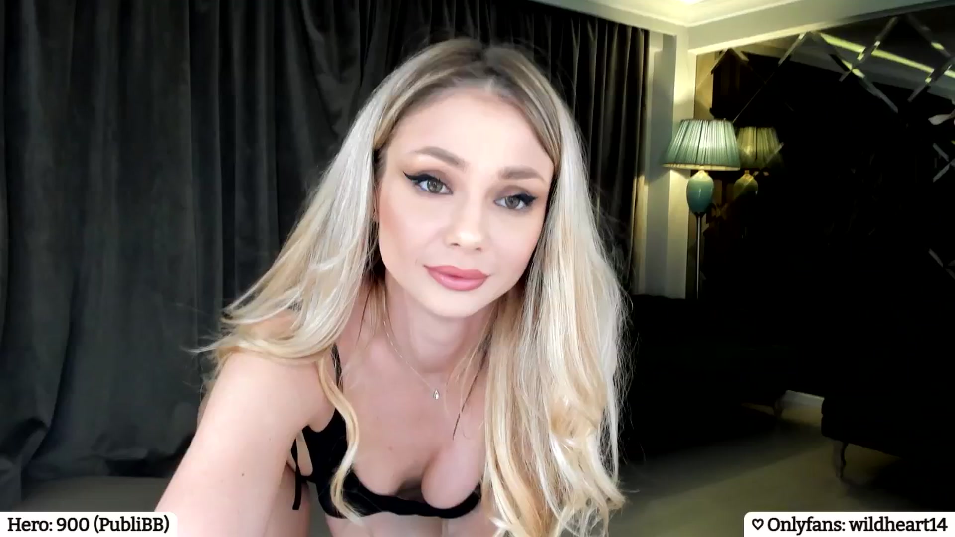 Gallery image thumbnail from Yveline's myfreecams stream on, 03/12/2025, 24:04 image 11 of 20