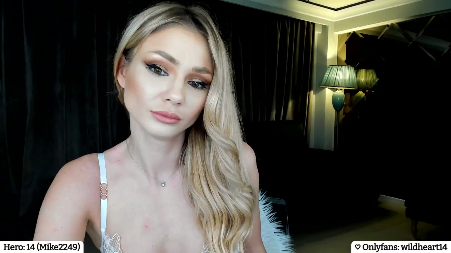 Gallery image thumbnail from Yveline's myfreecams stream on, 03/13/2025, 16:47 image 4 of 20