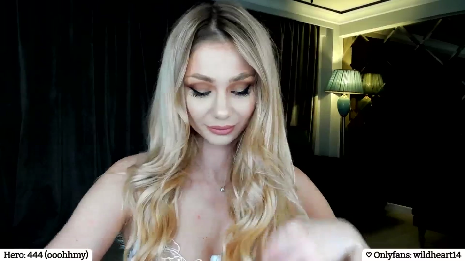 Gallery image thumbnail from Yveline's myfreecams stream on, 03/13/2025, 16:47 image 19 of 20