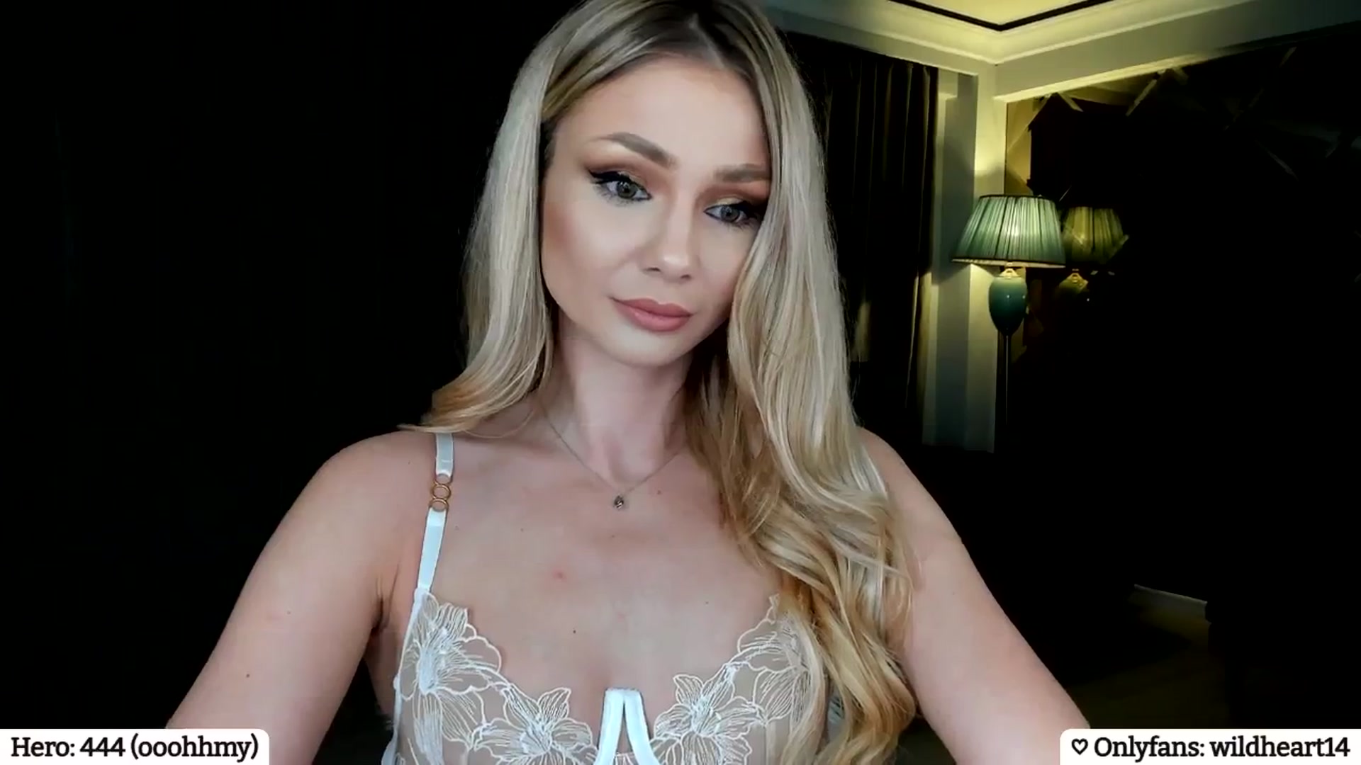 Gallery image thumbnail from Yveline's myfreecams stream on, 03/13/2025, 16:47 image 15 of 20