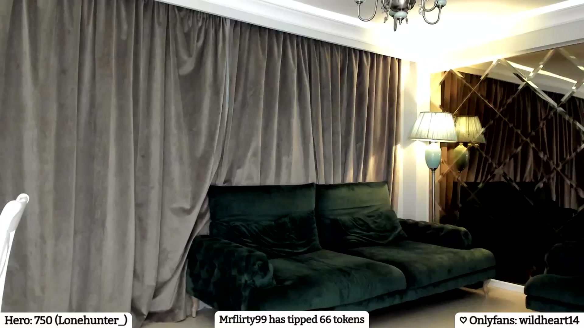 Gallery image thumbnail from Yveline's myfreecams stream on, 03/13/2025, 22:53 image 2 of 20