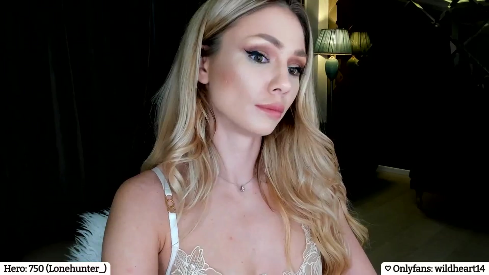 Gallery image thumbnail from Yveline's myfreecams stream on, 03/13/2025, 22:53 image 17 of 20