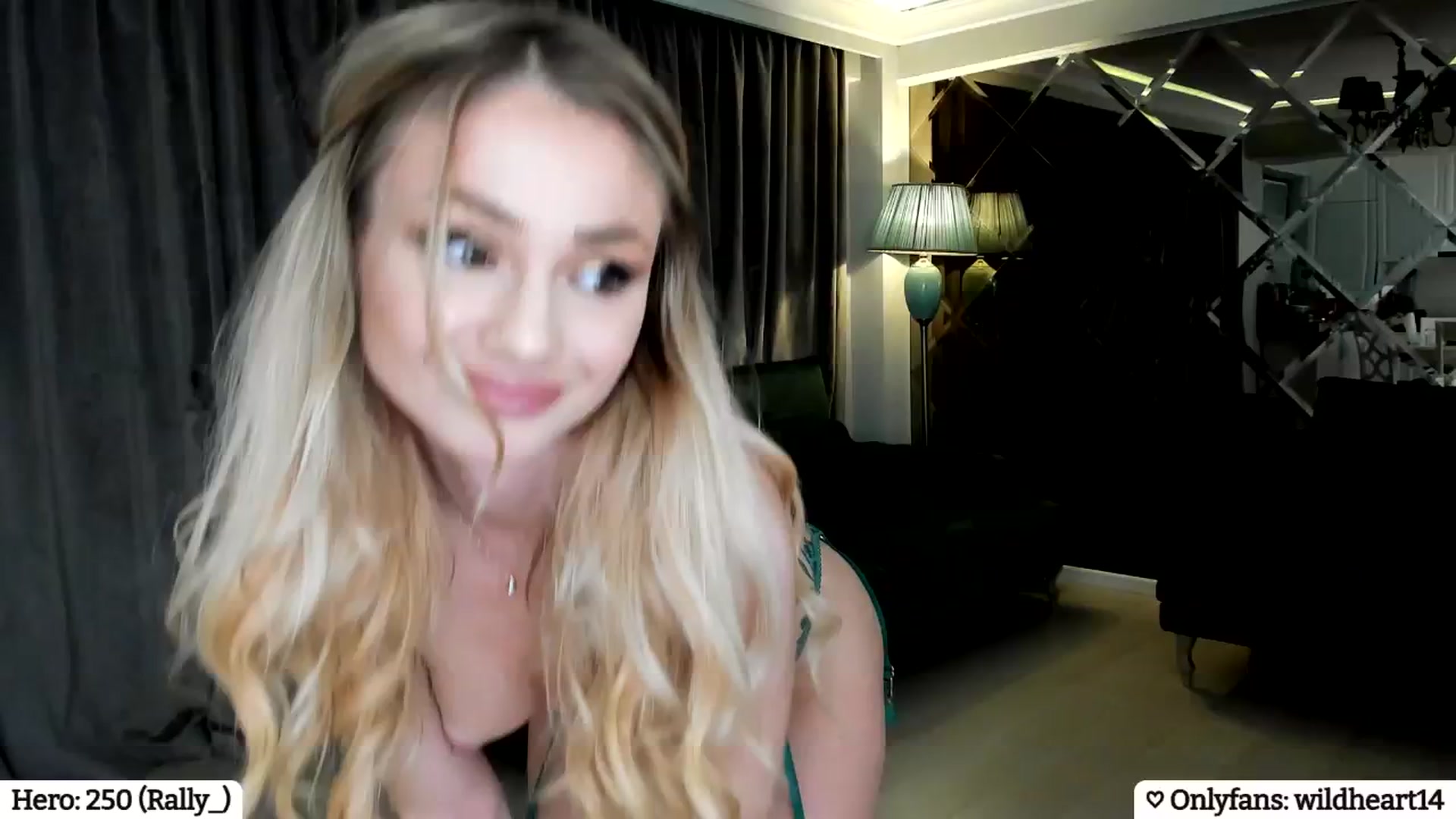 Gallery image thumbnail from Yveline's myfreecams stream on, 03/17/2025, 21:35 image 14 of 20