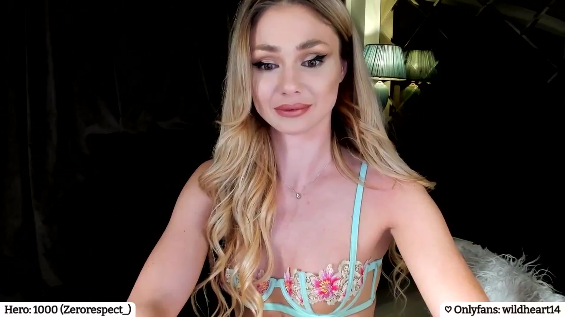 Gallery image thumbnail from Yveline's myfreecams stream on, 03/20/2025, 22:01 image 16 of 20