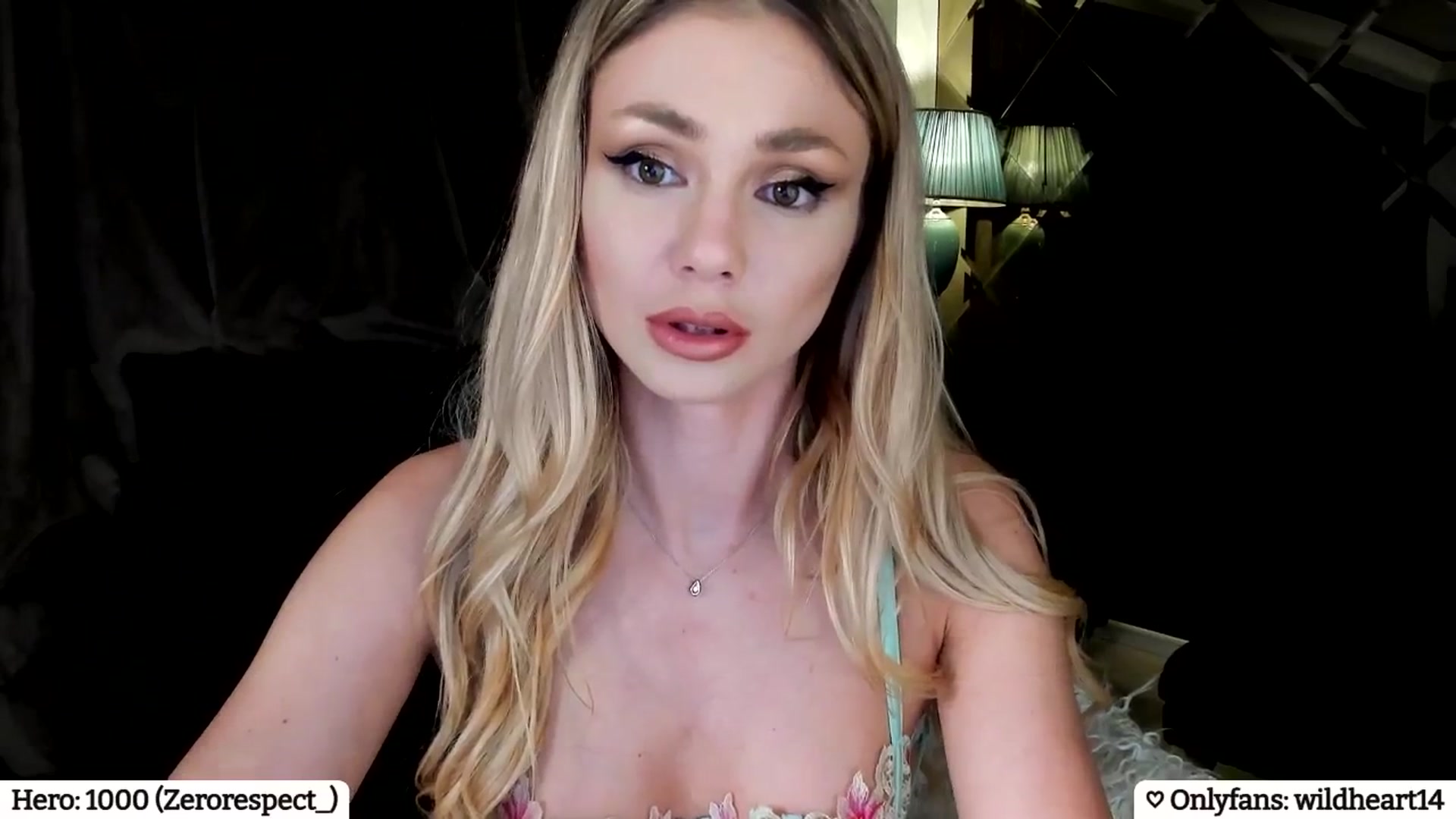 Gallery image thumbnail from Yveline's myfreecams stream on, 03/20/2025, 22:01 image 6 of 20