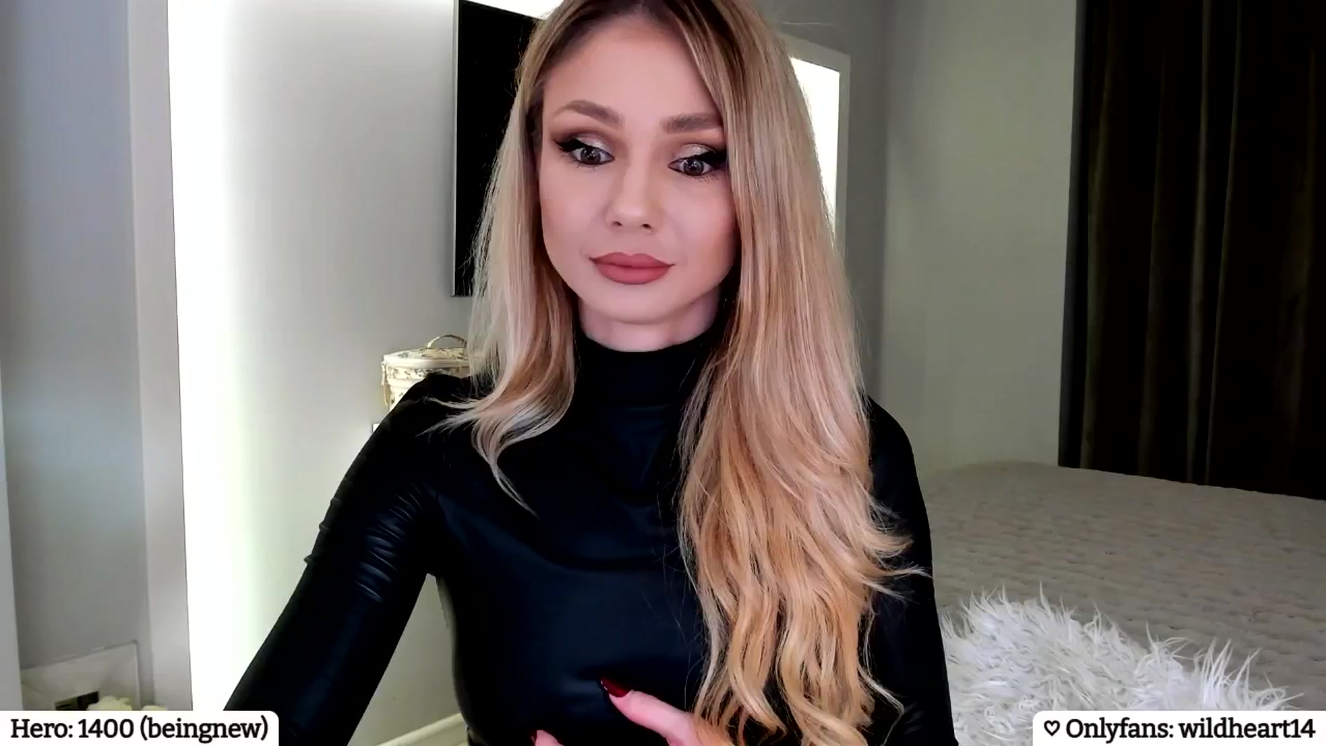 Gallery image thumbnail from Yveline's myfreecams stream on, 03/27/2025, 23:14 image 11 of 20