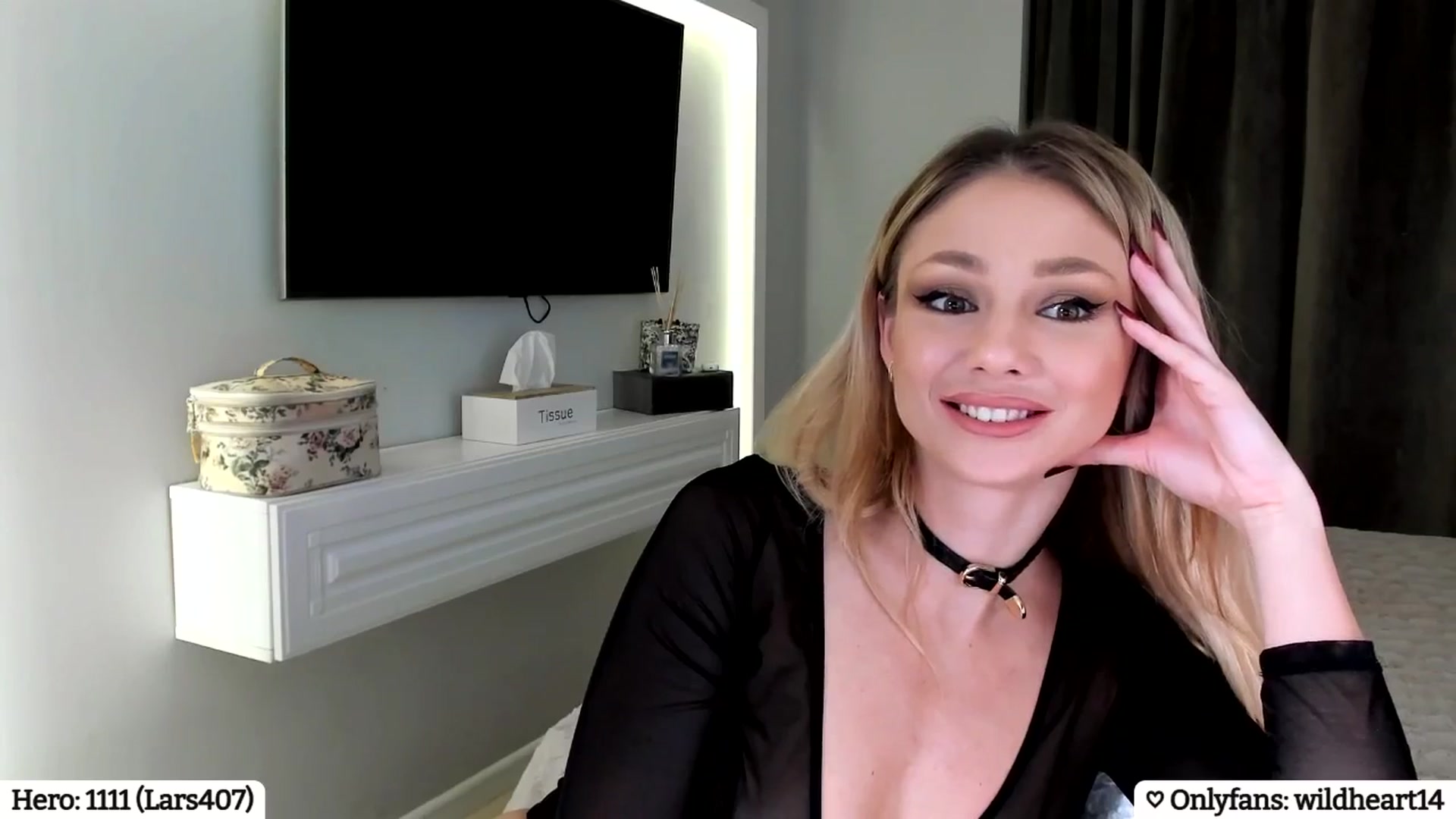 Gallery image thumbnail from Yveline's myfreecams stream on, 03/30/2025, 21:00 image 6 of 20