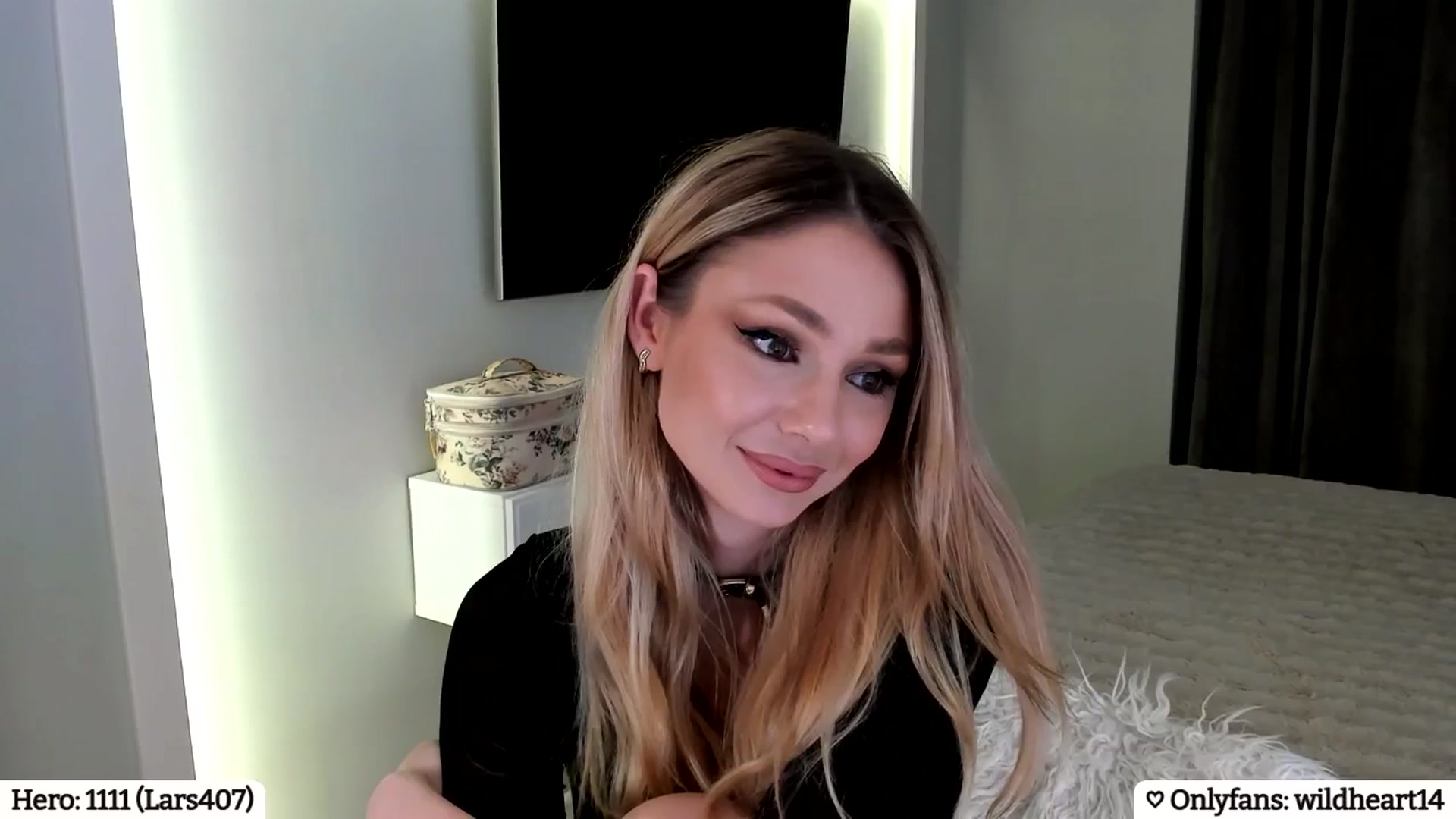 Gallery image thumbnail from Yveline's myfreecams stream on, 03/30/2025, 21:00 image 11 of 20