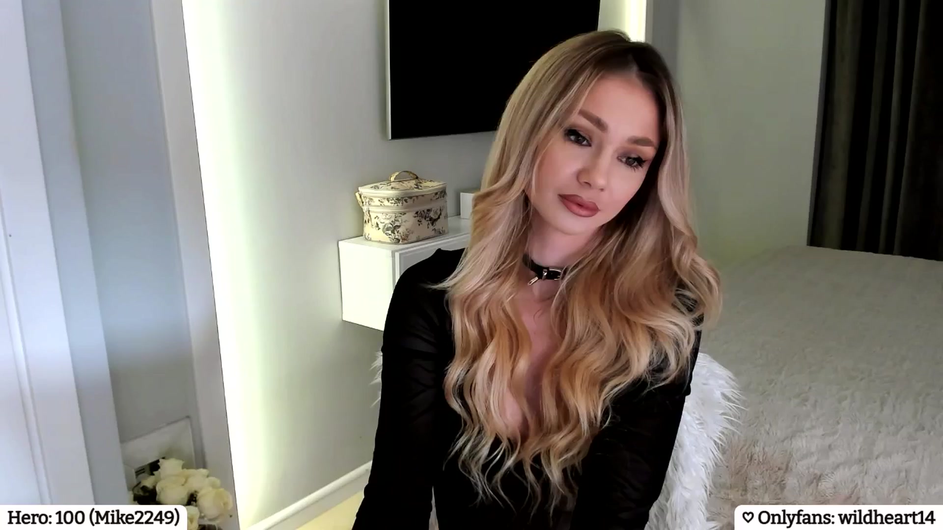 Gallery image thumbnail from Yveline's myfreecams stream on, 04/09/2025, 22:05 image 5 of 20