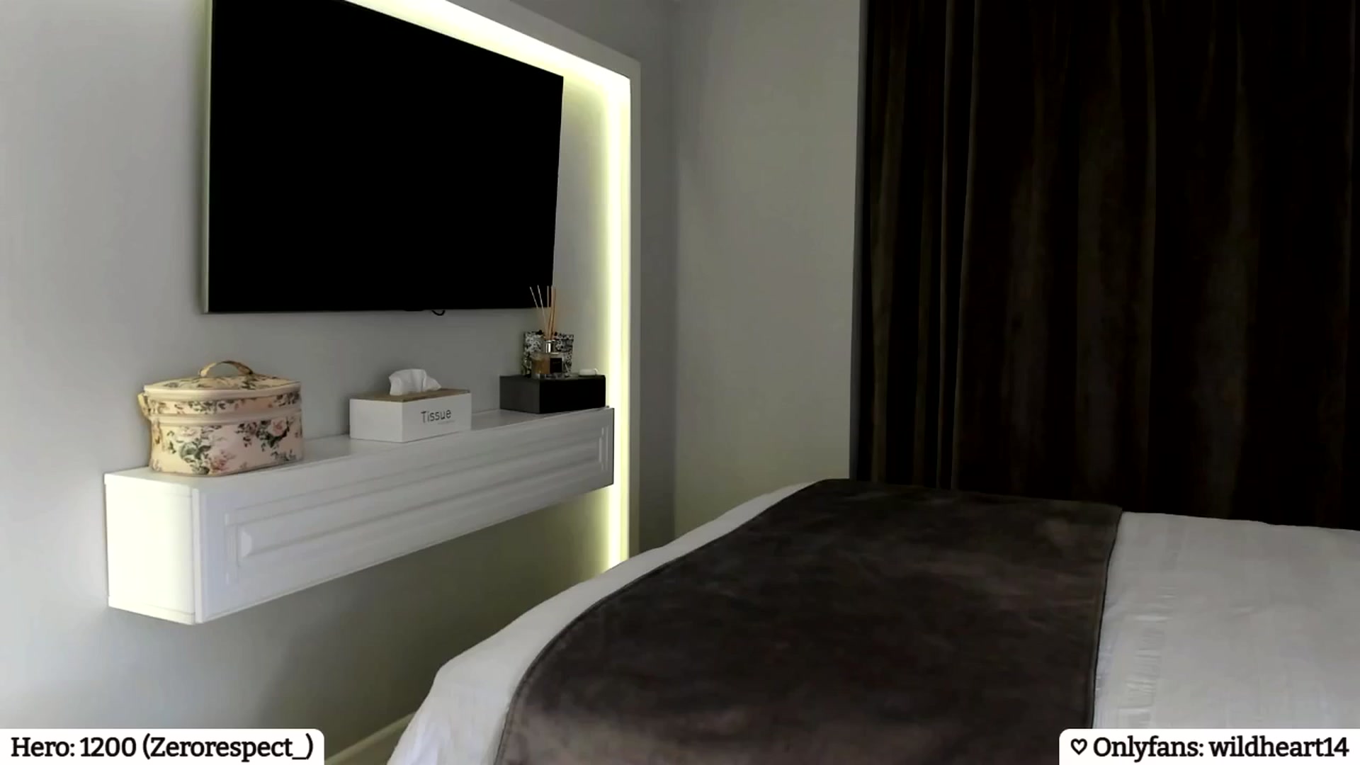 Gallery image thumbnail from Yveline's myfreecams stream on, 04/11/2025, 19:30 image 10 of 20