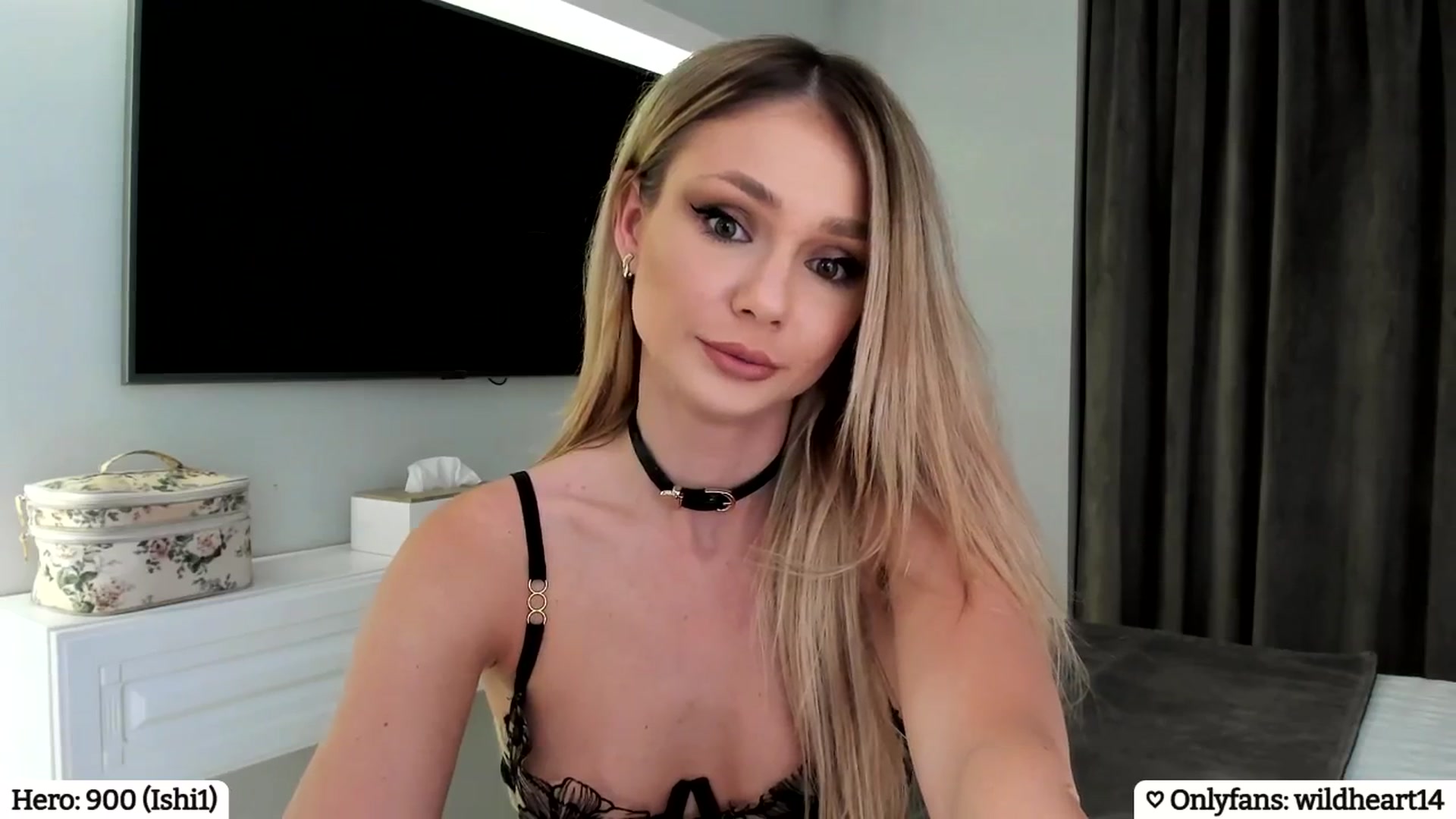 Gallery image thumbnail from Yveline's myfreecams stream on, 04/12/2025, 21:13 image 20 of 20