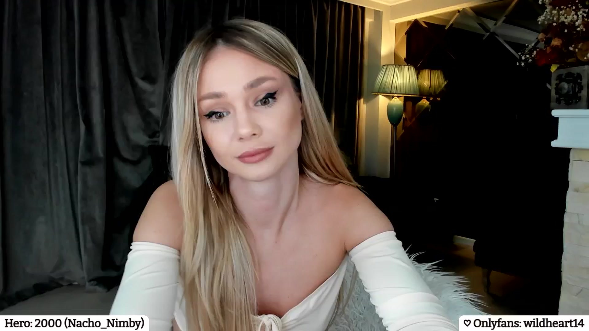 Gallery image thumbnail from Yveline's myfreecams stream on, 04/15/2025, 21:34 image 10 of 20