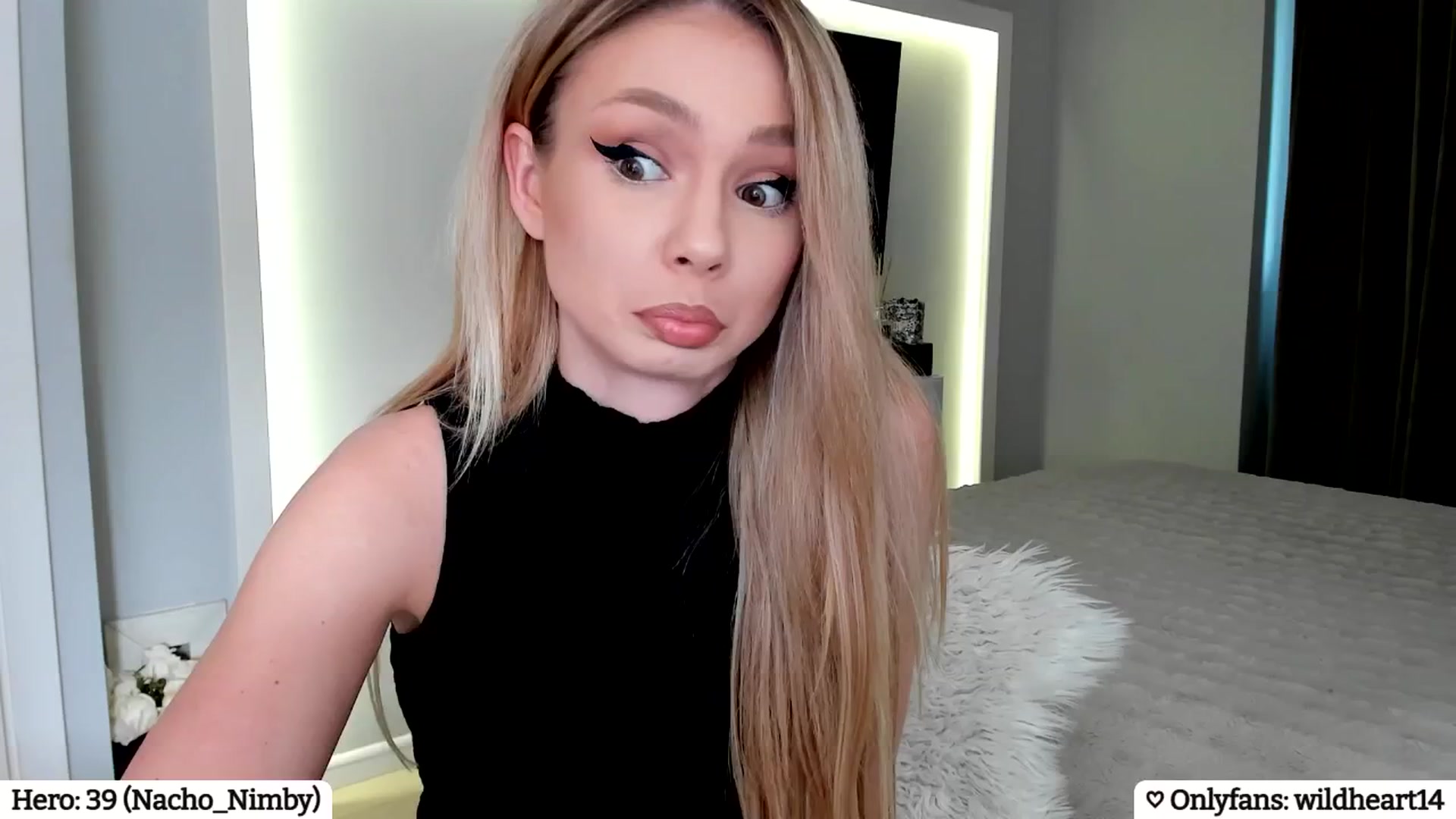 Gallery image thumbnail from Yveline's myfreecams stream on, 04/16/2025, 15:29 image 11 of 20