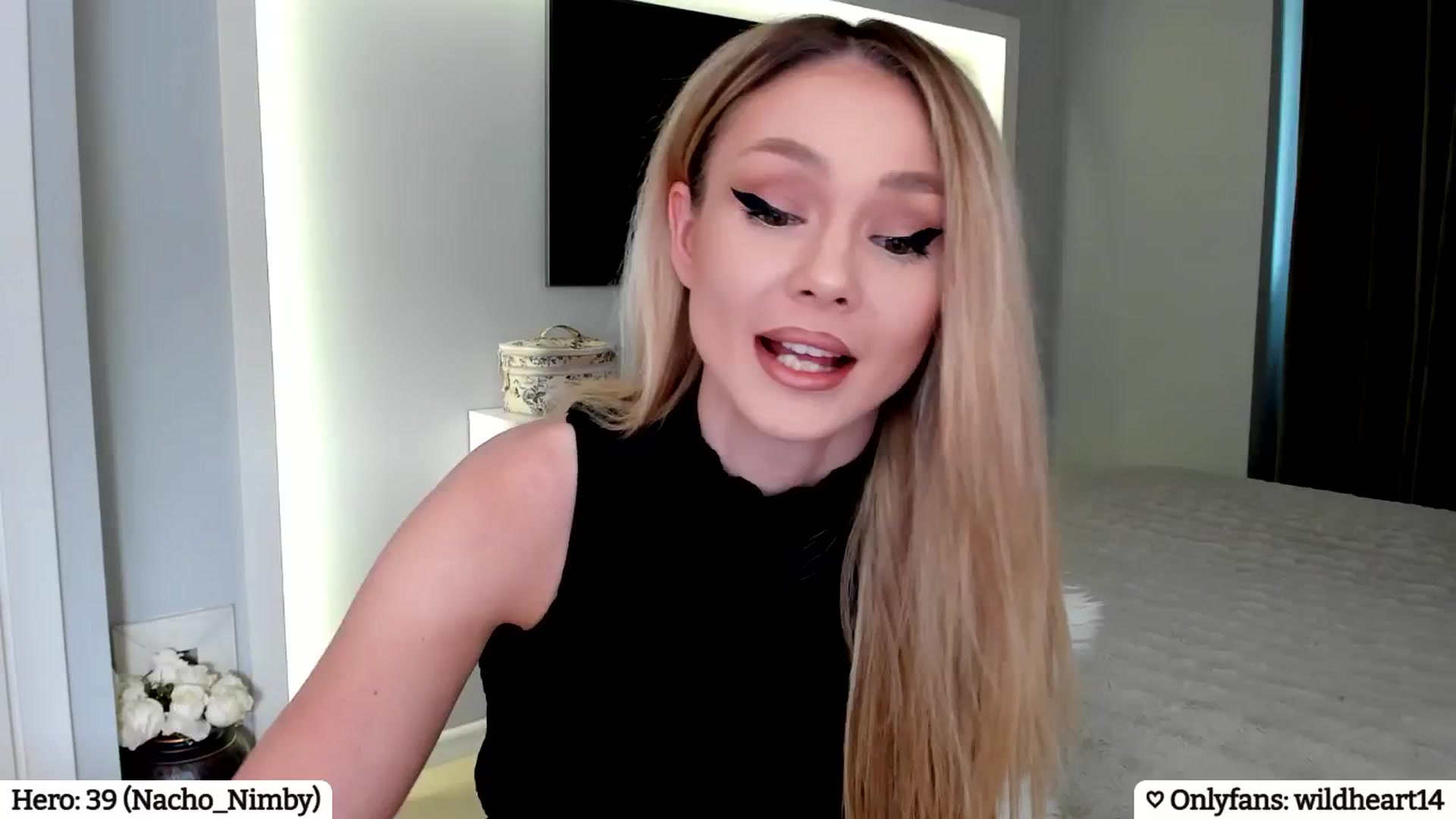 Gallery image thumbnail from Yveline's myfreecams stream on, 04/16/2025, 15:29 image 6 of 20