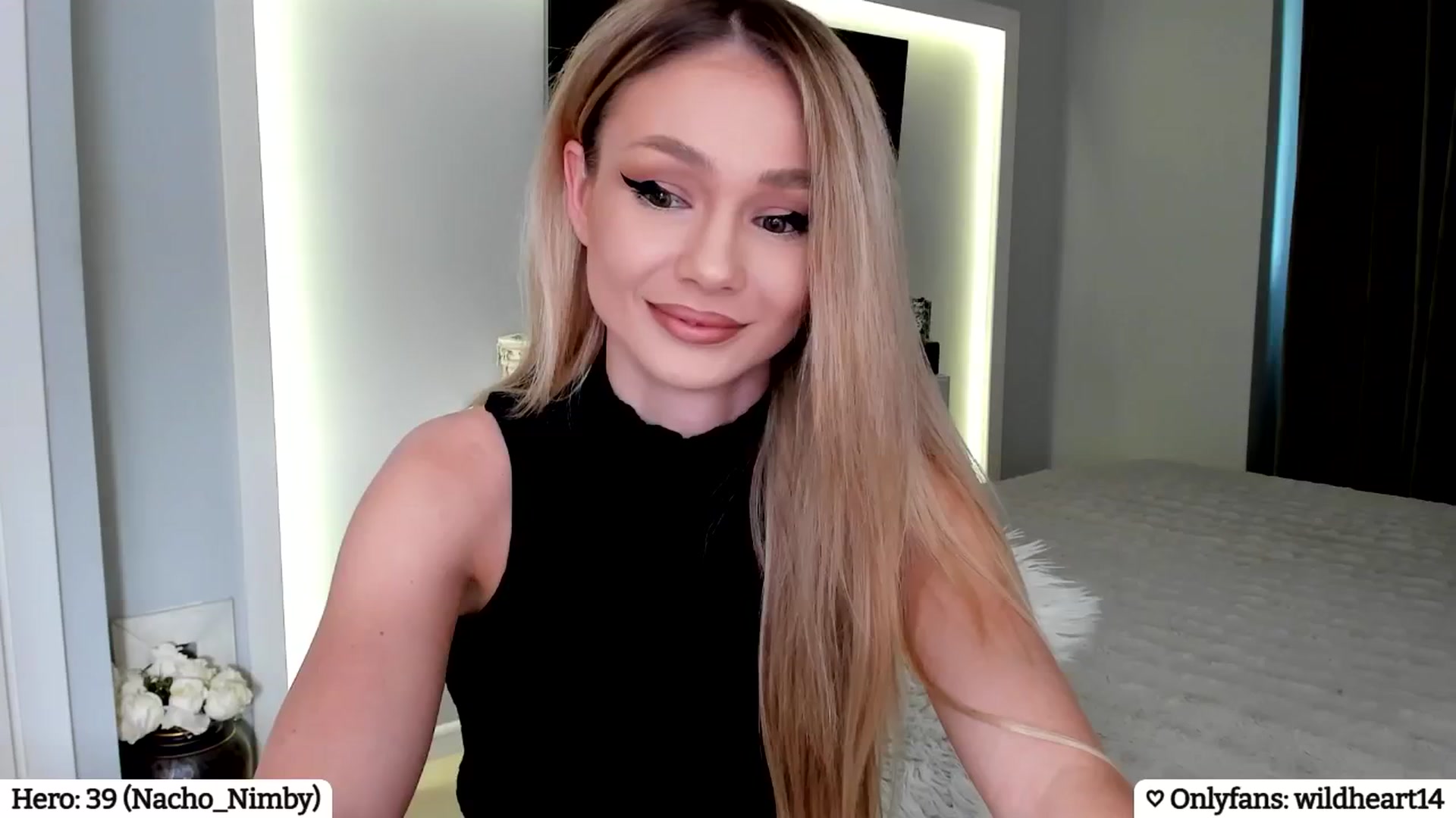 Gallery image thumbnail from Yveline's myfreecams stream on, 04/16/2025, 15:29 image 7 of 20