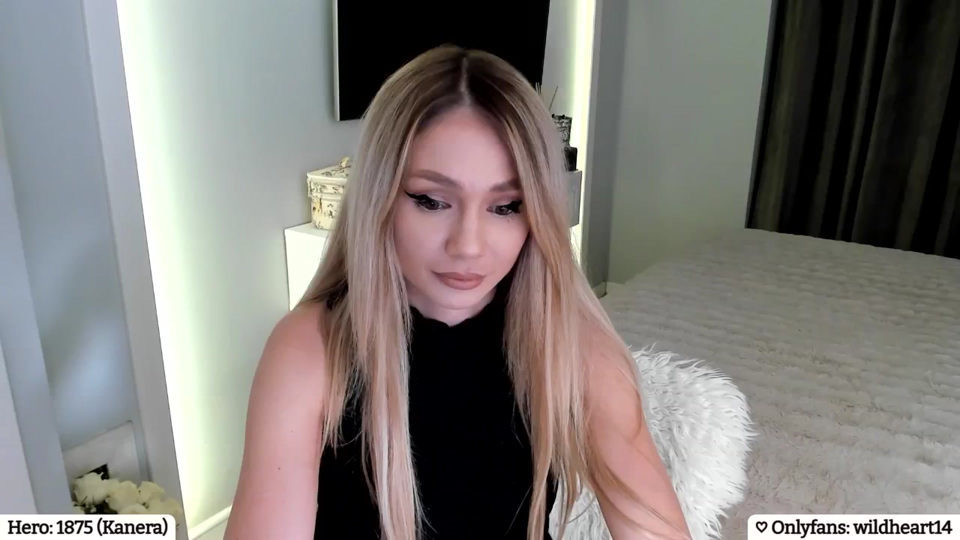 Gallery image thumbnail from Yveline's myfreecams stream on, 04/16/2025, 22:37 image 15 of 20