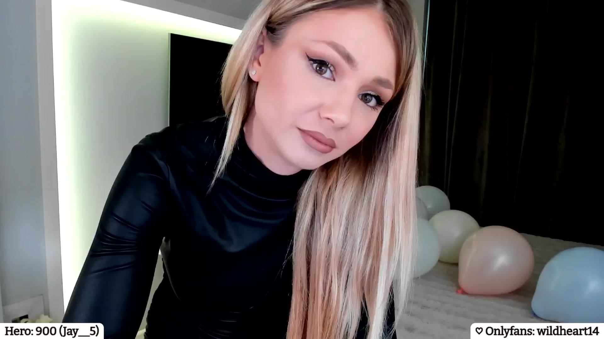 Gallery image thumbnail from Yveline's myfreecams stream on, 04/26/2025, 18:52 image 6 of 20