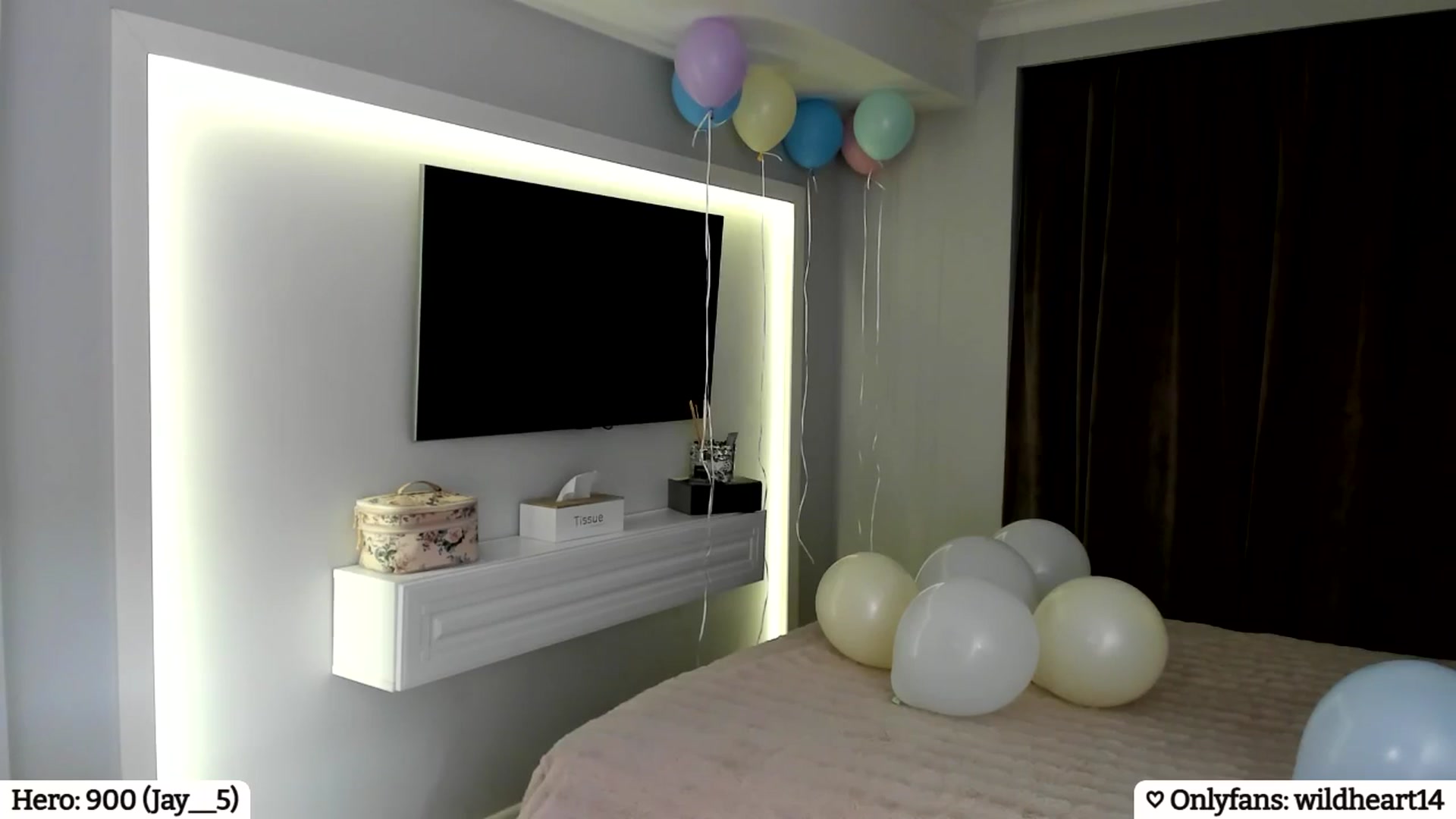 Gallery image thumbnail from Yveline's myfreecams stream on, 04/26/2025, 18:52 image 14 of 20