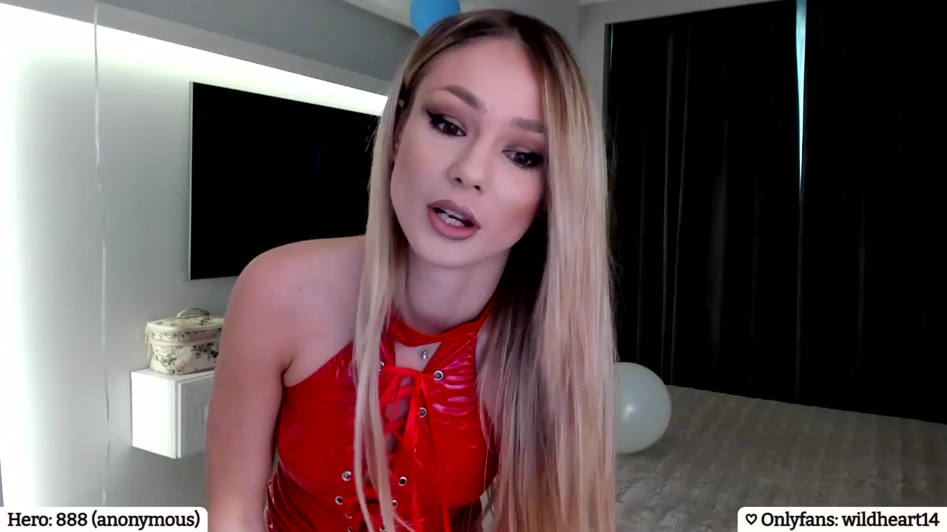 Gallery image thumbnail from Yveline's myfreecams stream on, 04/27/2025, 13:35 image 18 of 20