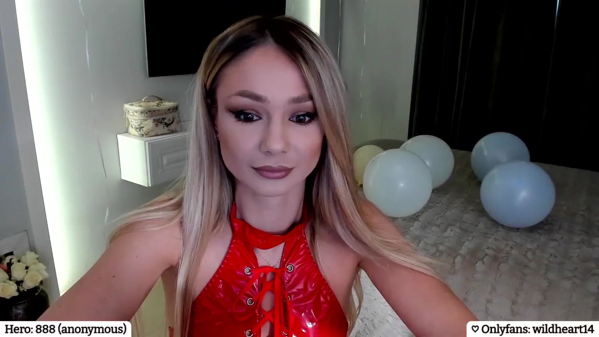 Gallery image thumbnail from Yveline's myfreecams stream on, 04/27/2025, 13:35 image 11 of 20