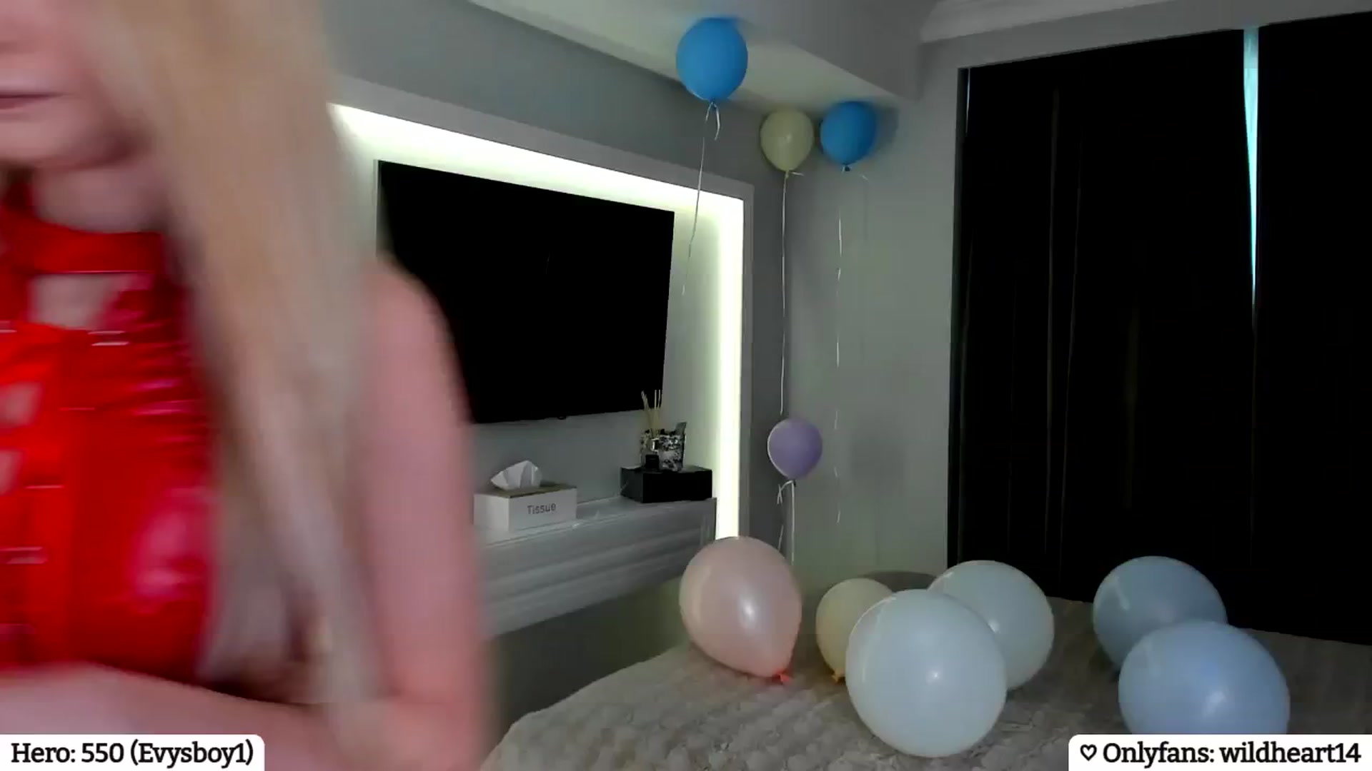 Gallery image thumbnail from Yveline's myfreecams stream on, 04/27/2025, 13:35 image 8 of 20