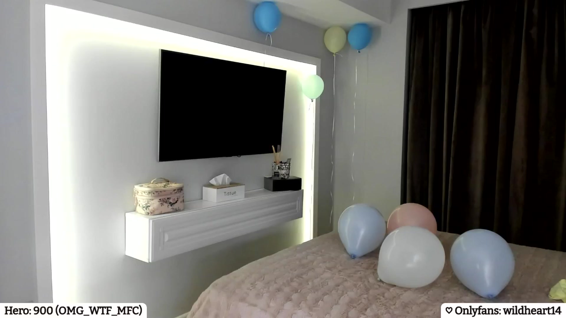 Gallery image thumbnail from Yveline's myfreecams stream on, 04/28/2025, 24:37 image 10 of 20