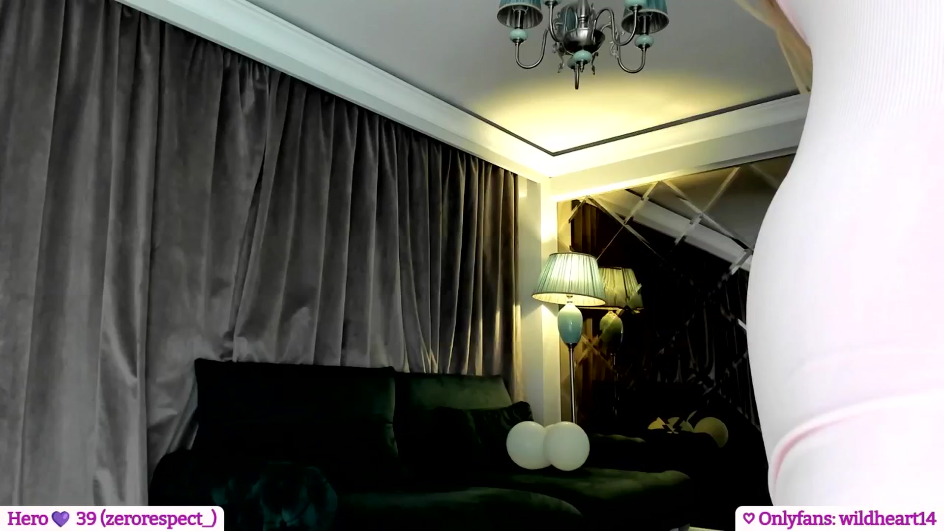 Gallery image thumbnail from Yveline's myfreecams stream on, 05/04/2025, 19:49 image 2 of 20