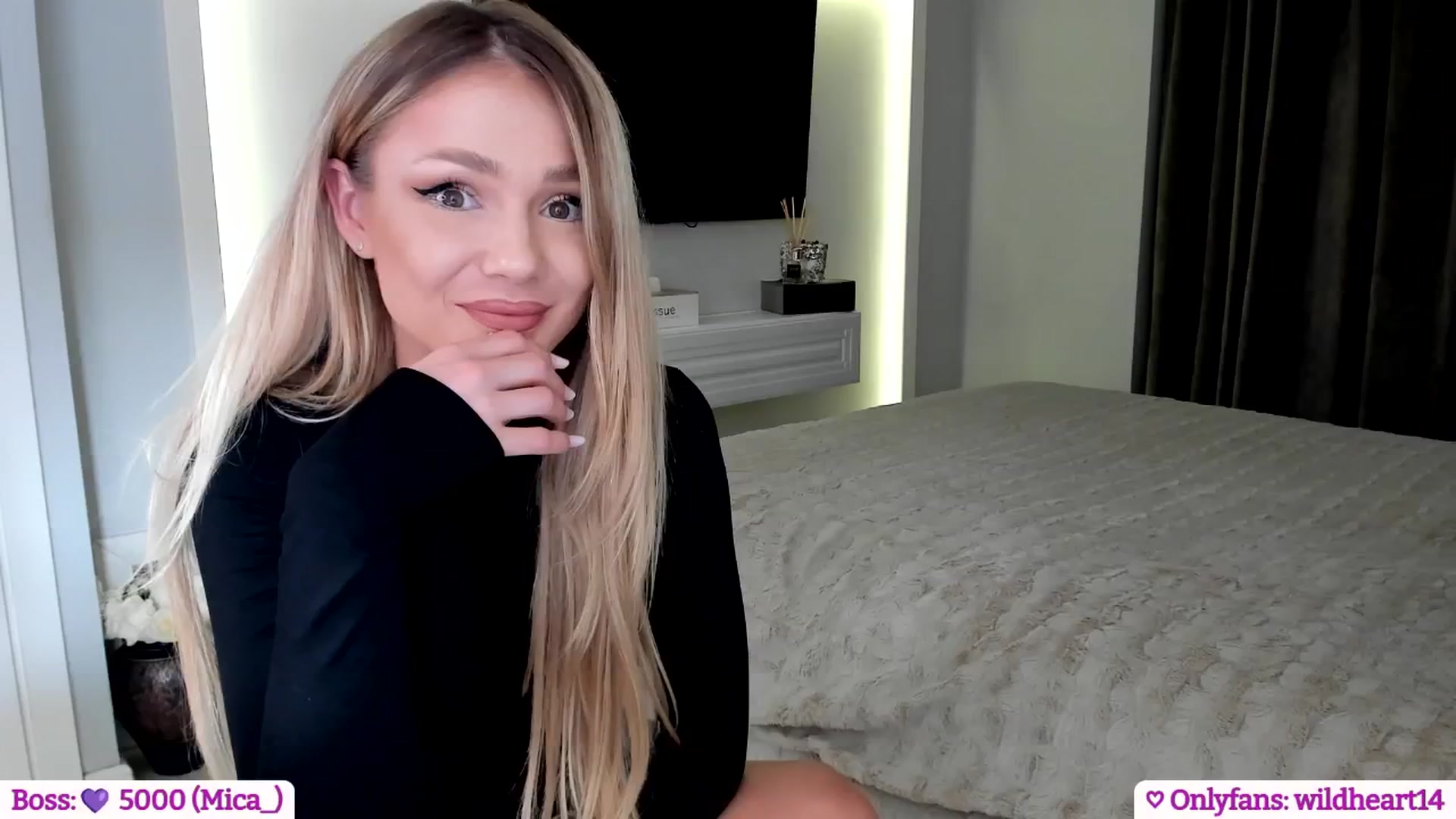 Gallery image thumbnail from Yveline's myfreecams stream on, 05/09/2025, 23:23 image 13 of 20
