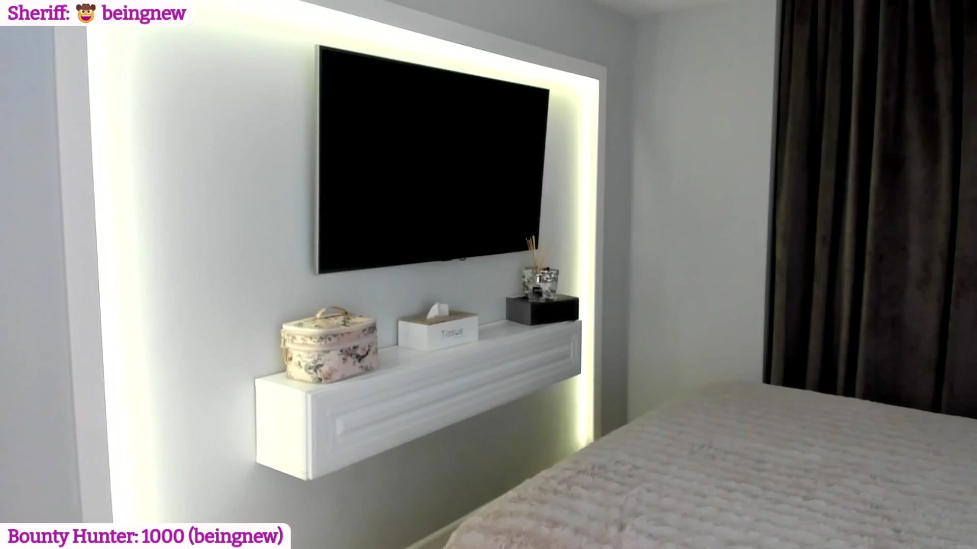 Gallery image thumbnail from Yveline's myfreecams stream on, 05/10/2025, 23:21 image 14 of 20